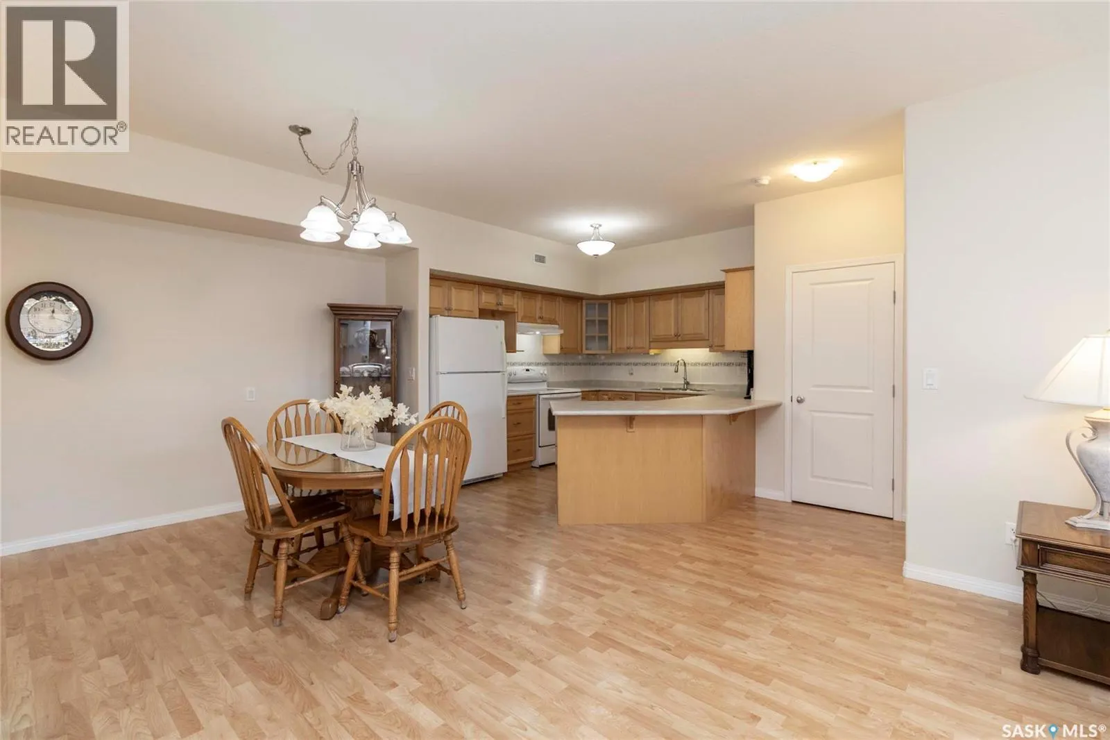 304 914 Heritage VIEW
