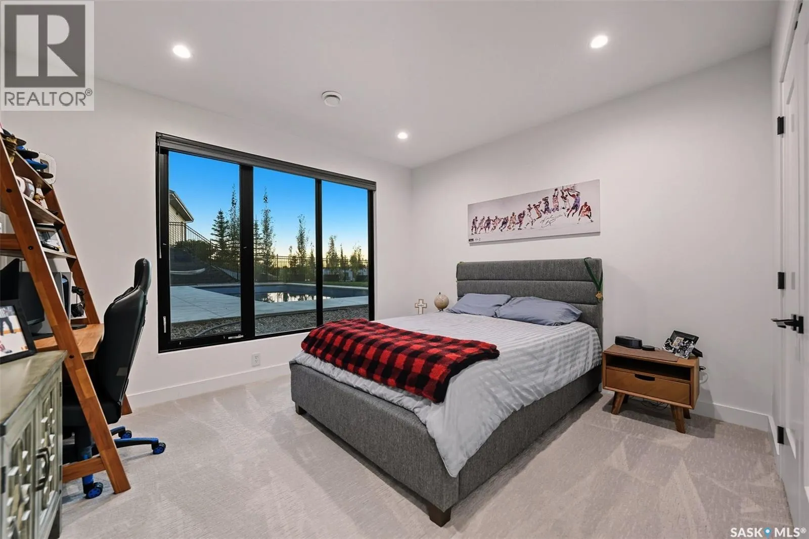 148 Greenbryre CLOSE