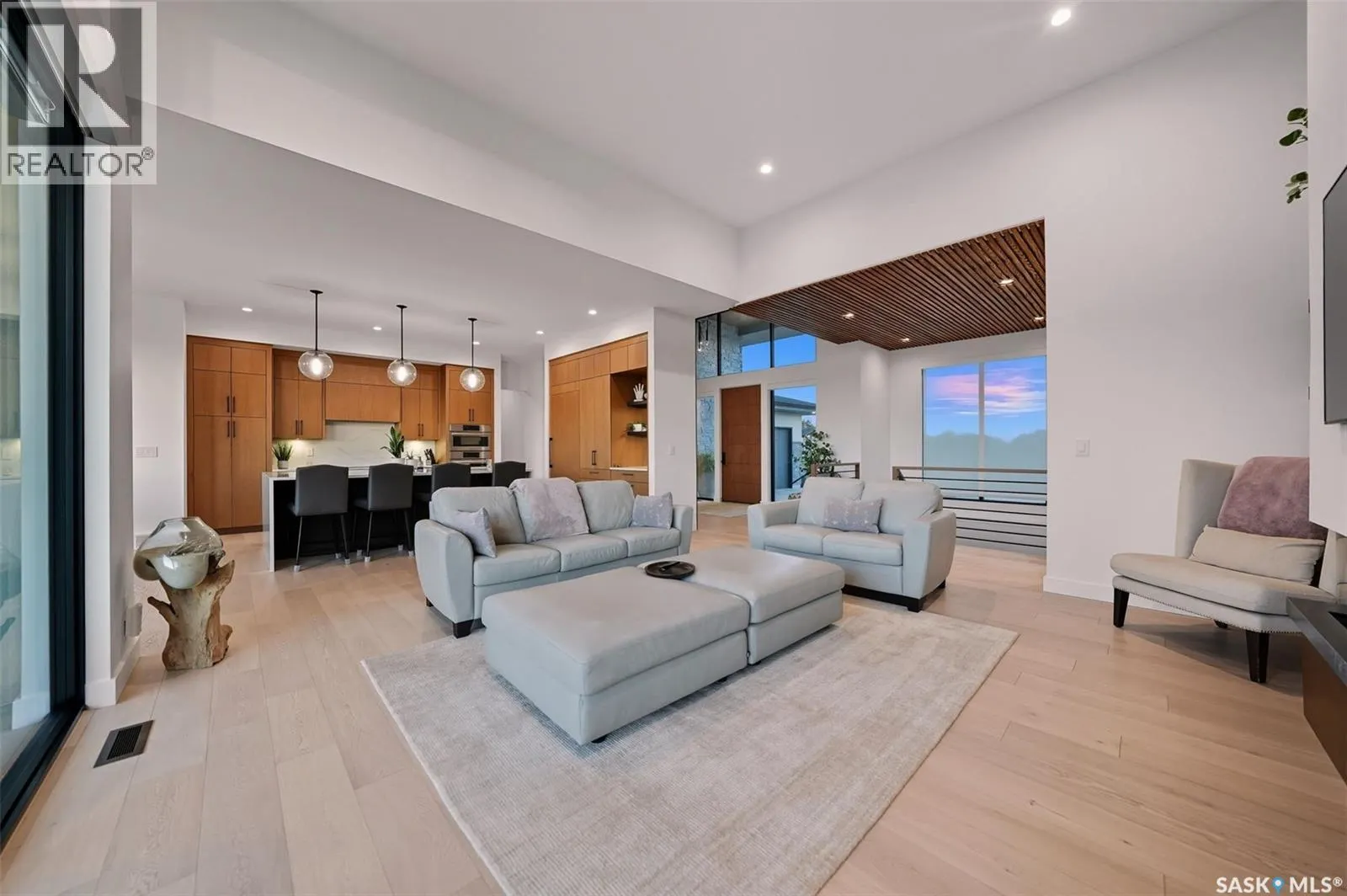 148 Greenbryre CLOSE