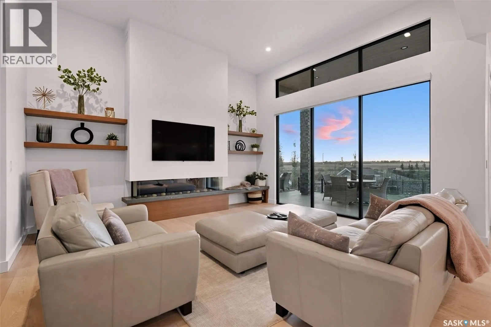 148 Greenbryre CLOSE