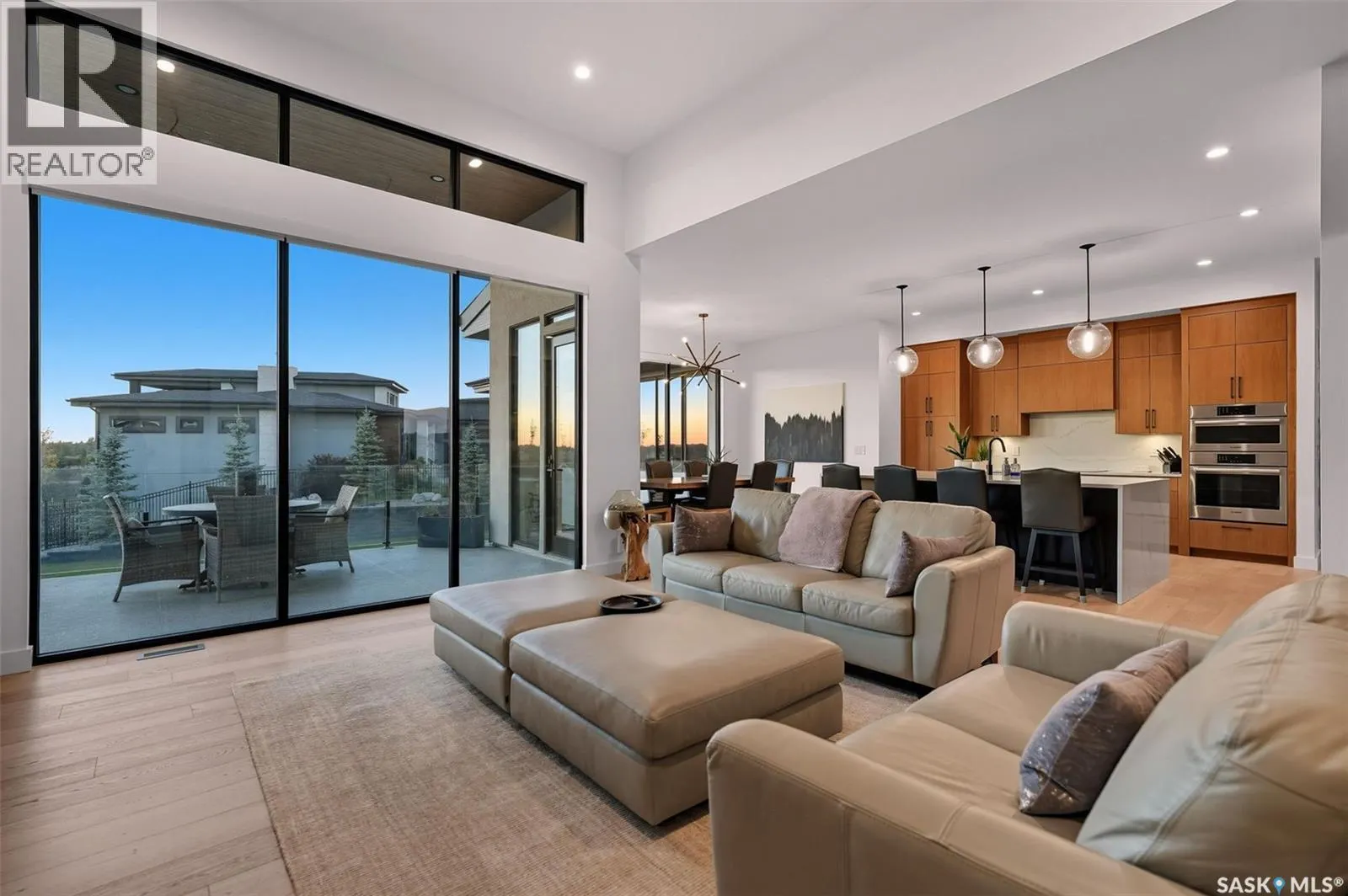 148 Greenbryre CLOSE