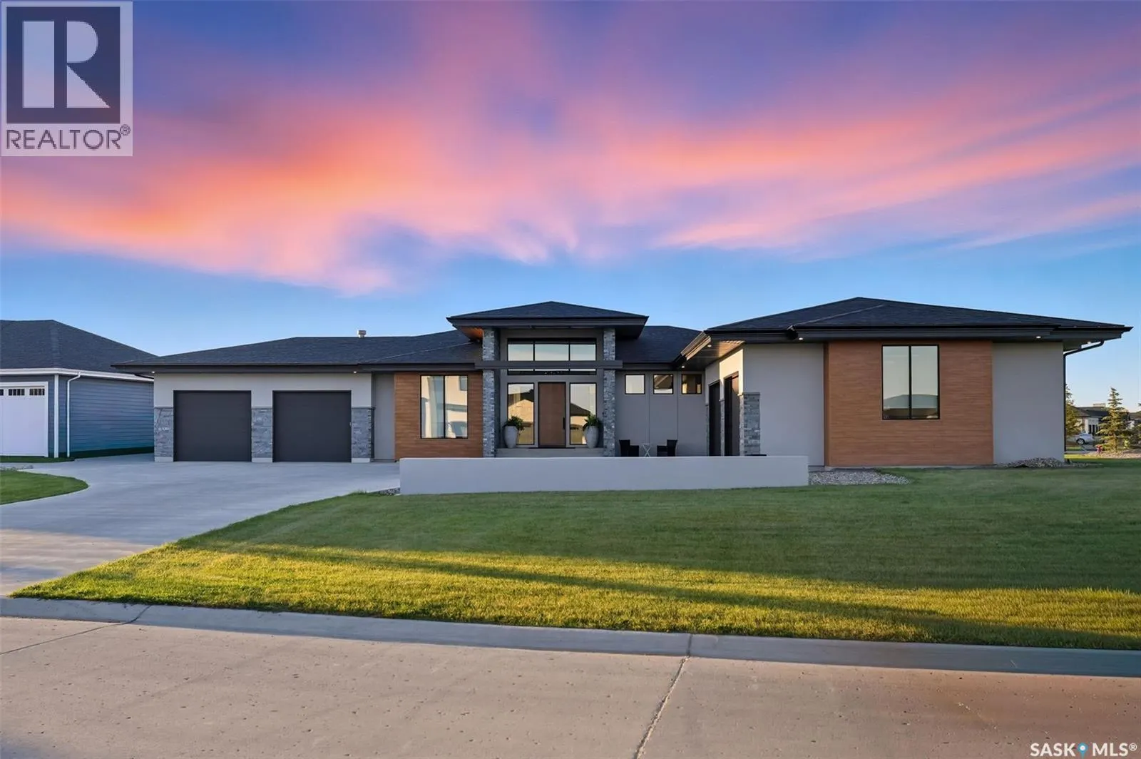 148 Greenbryre CLOSE