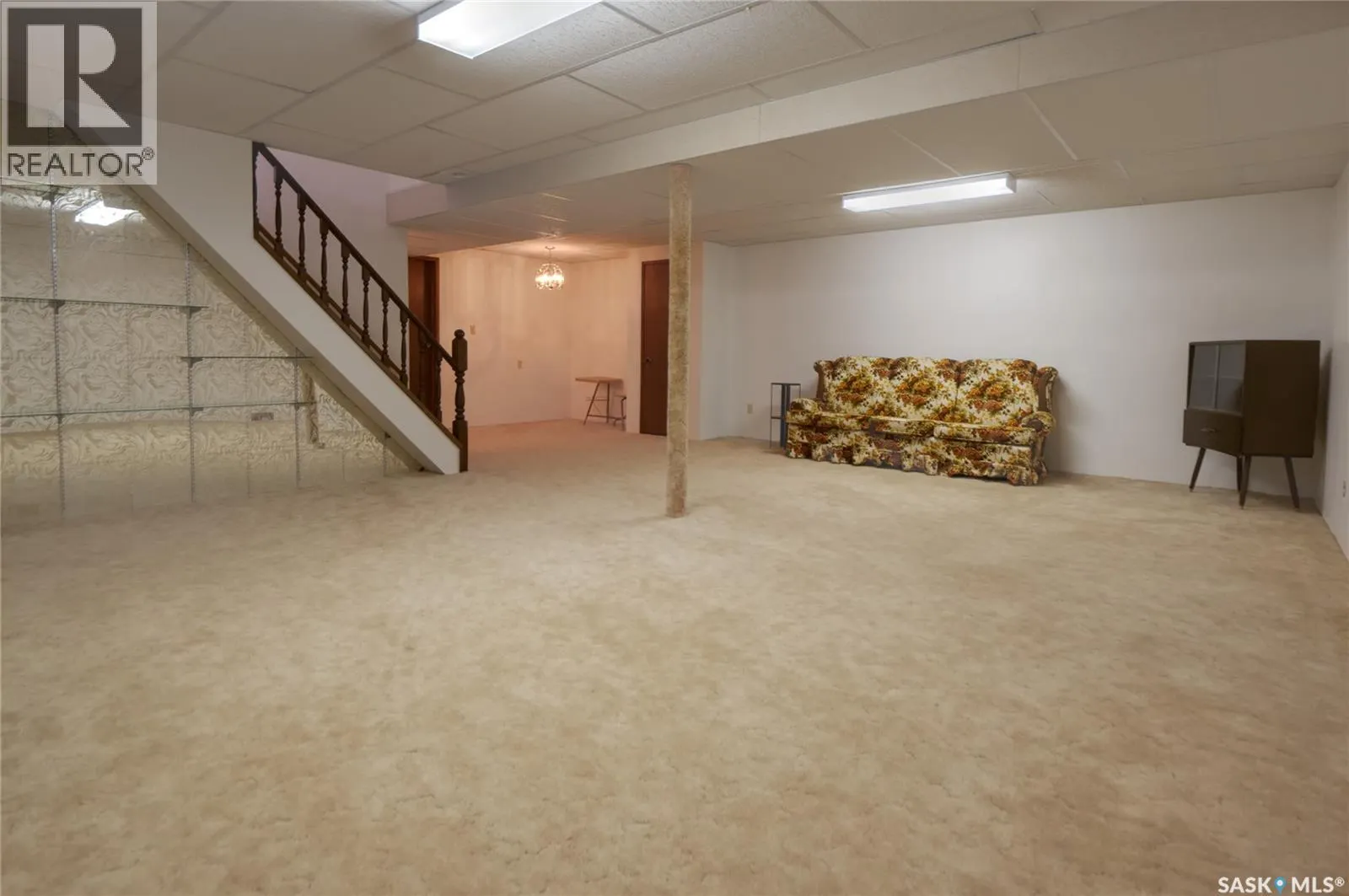 1008 Parklane DRIVE