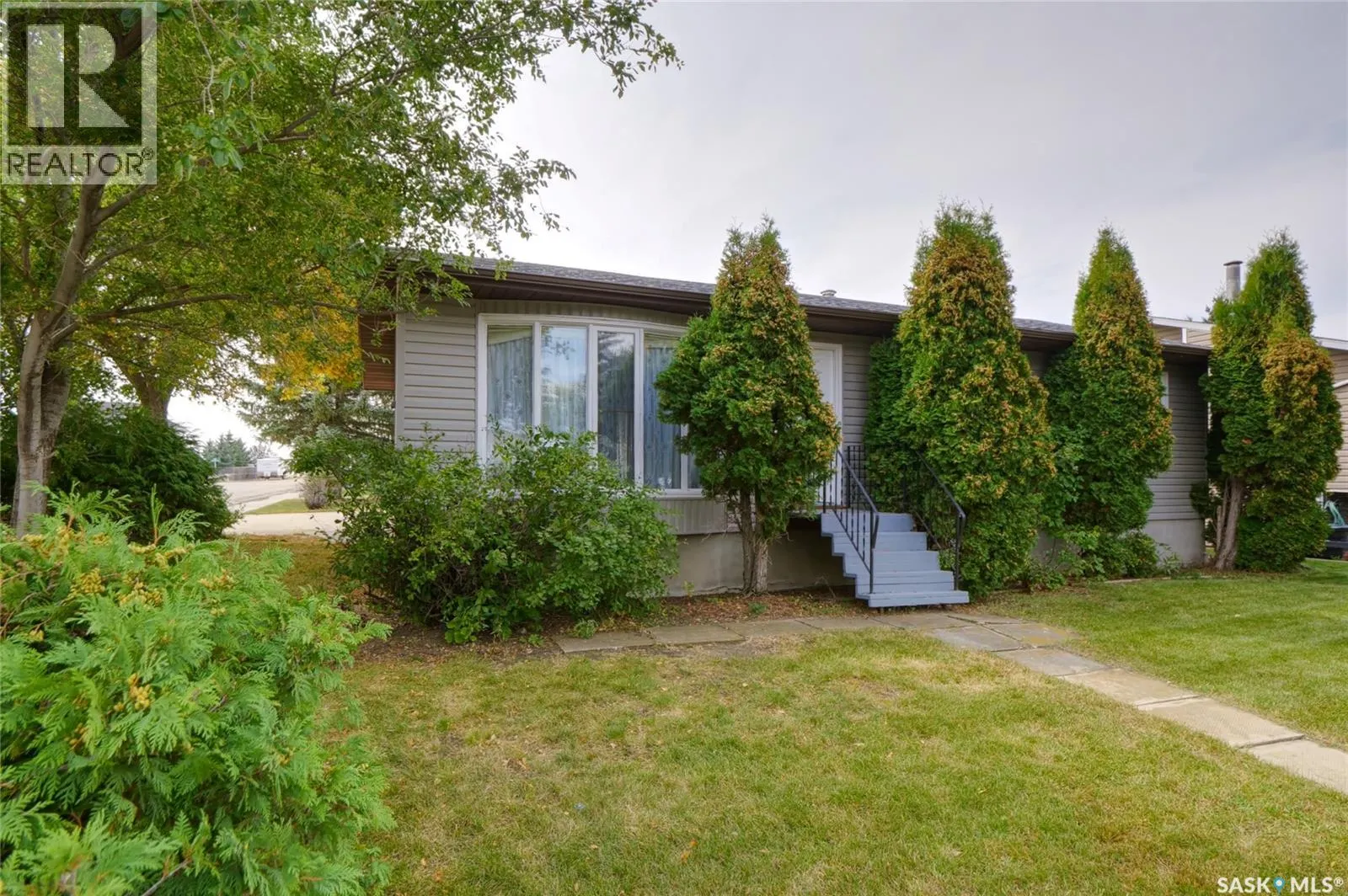 1008 Parklane DRIVE