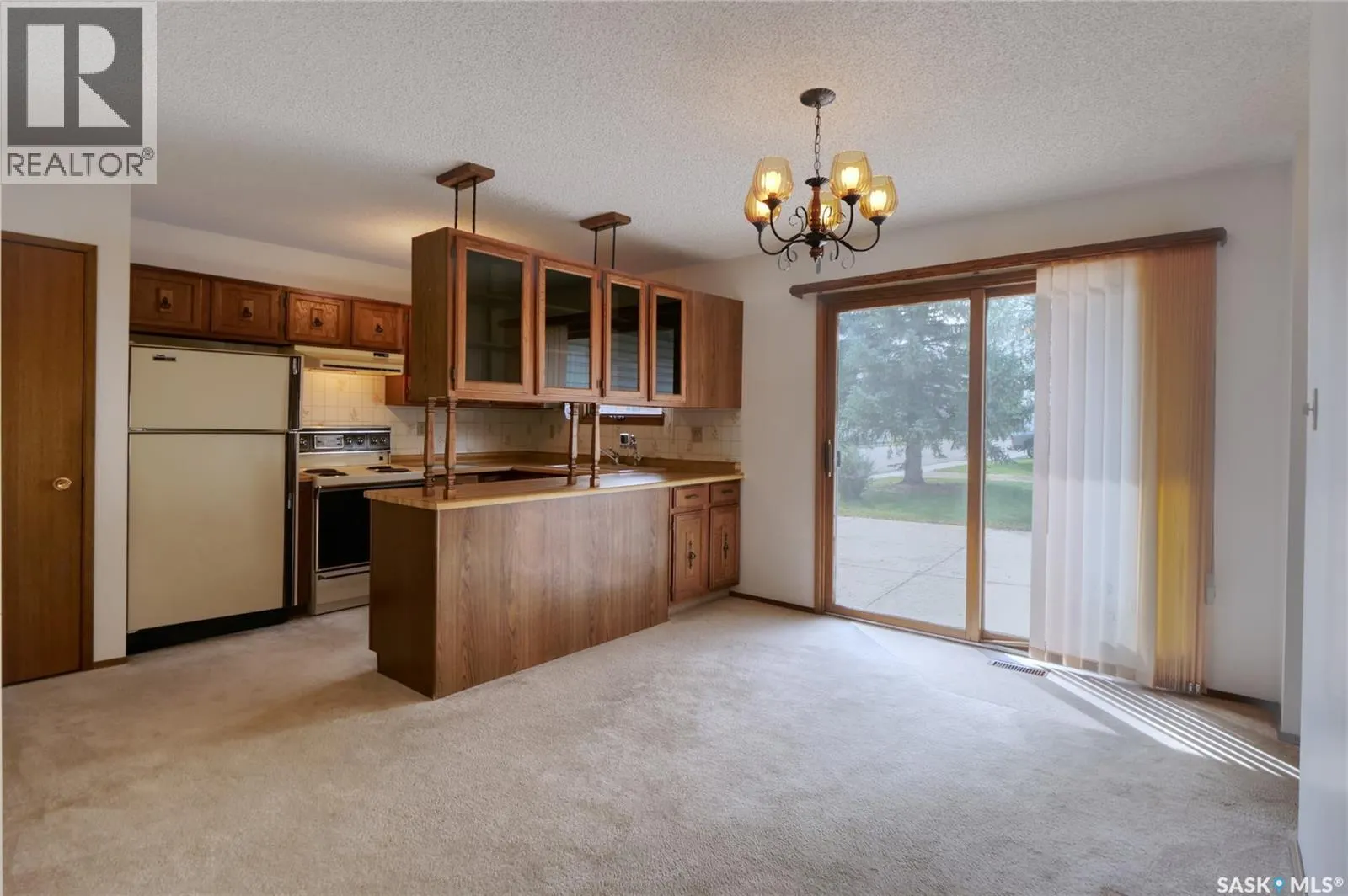 1008 Parklane DRIVE