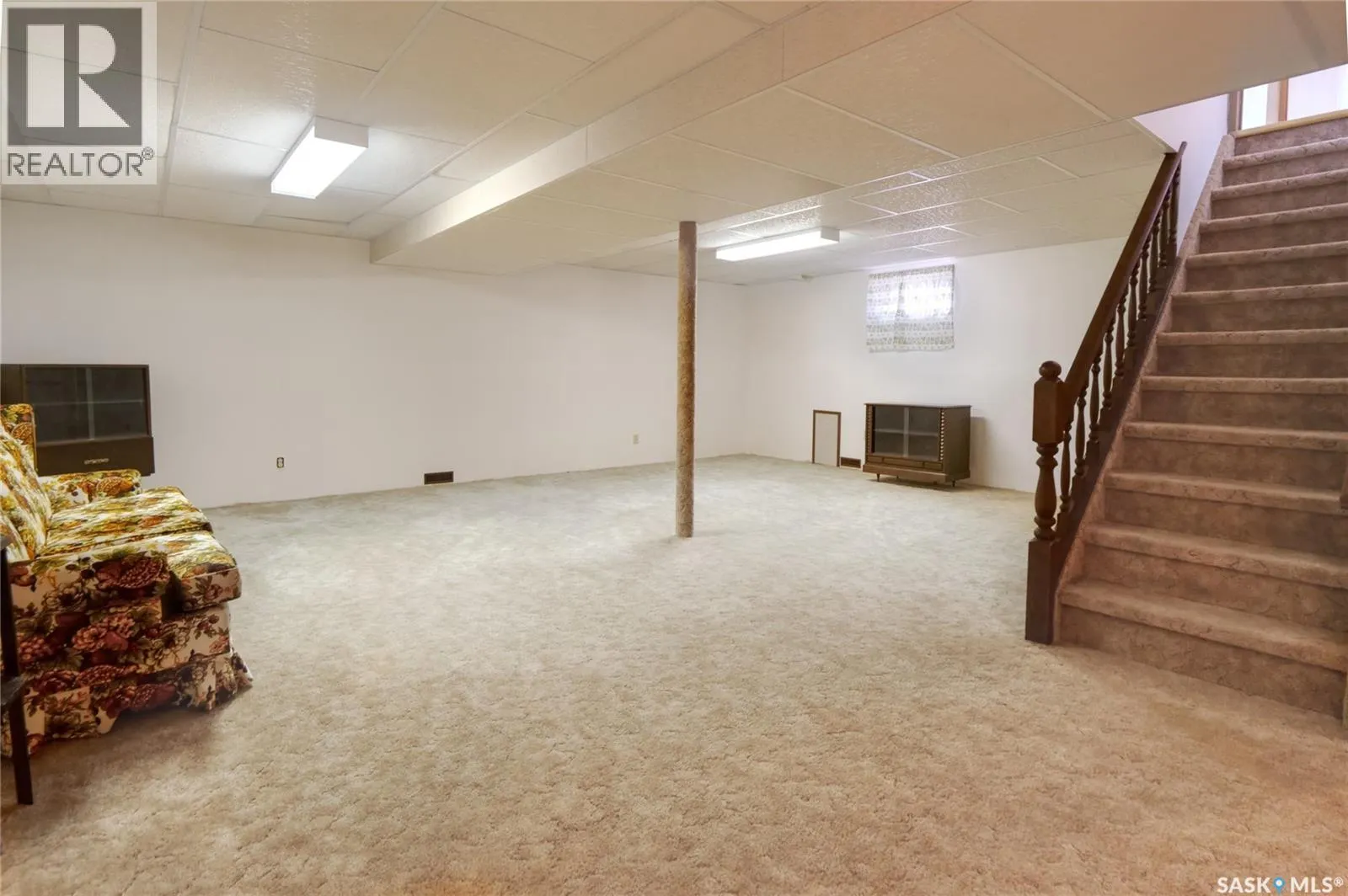1008 Parklane DRIVE