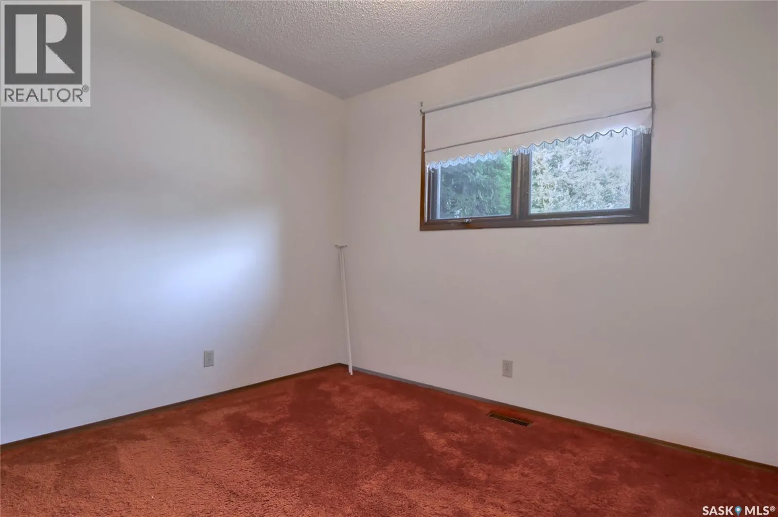 1008 Parklane DRIVE