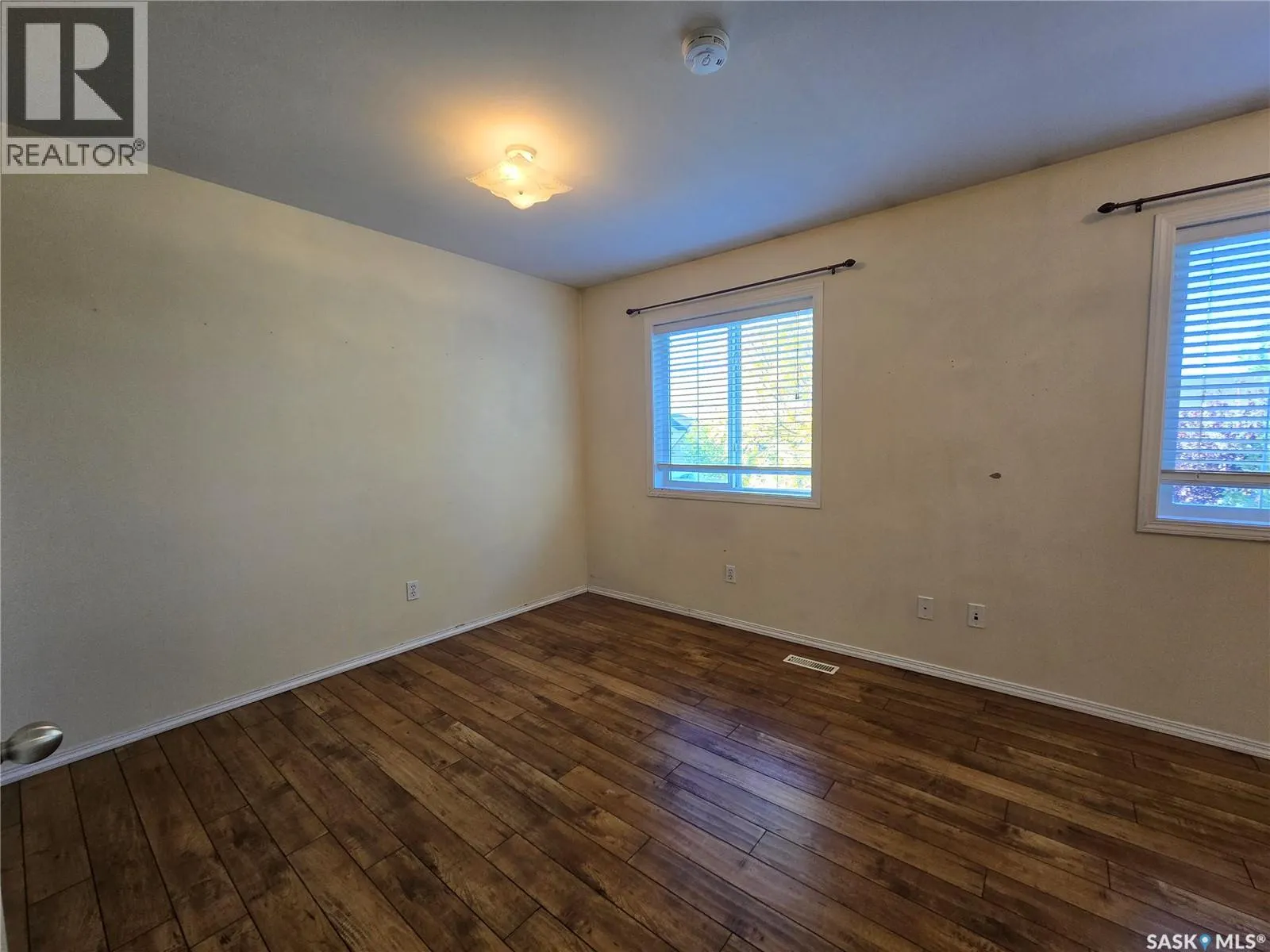 155 663 Beckett CRESCENT