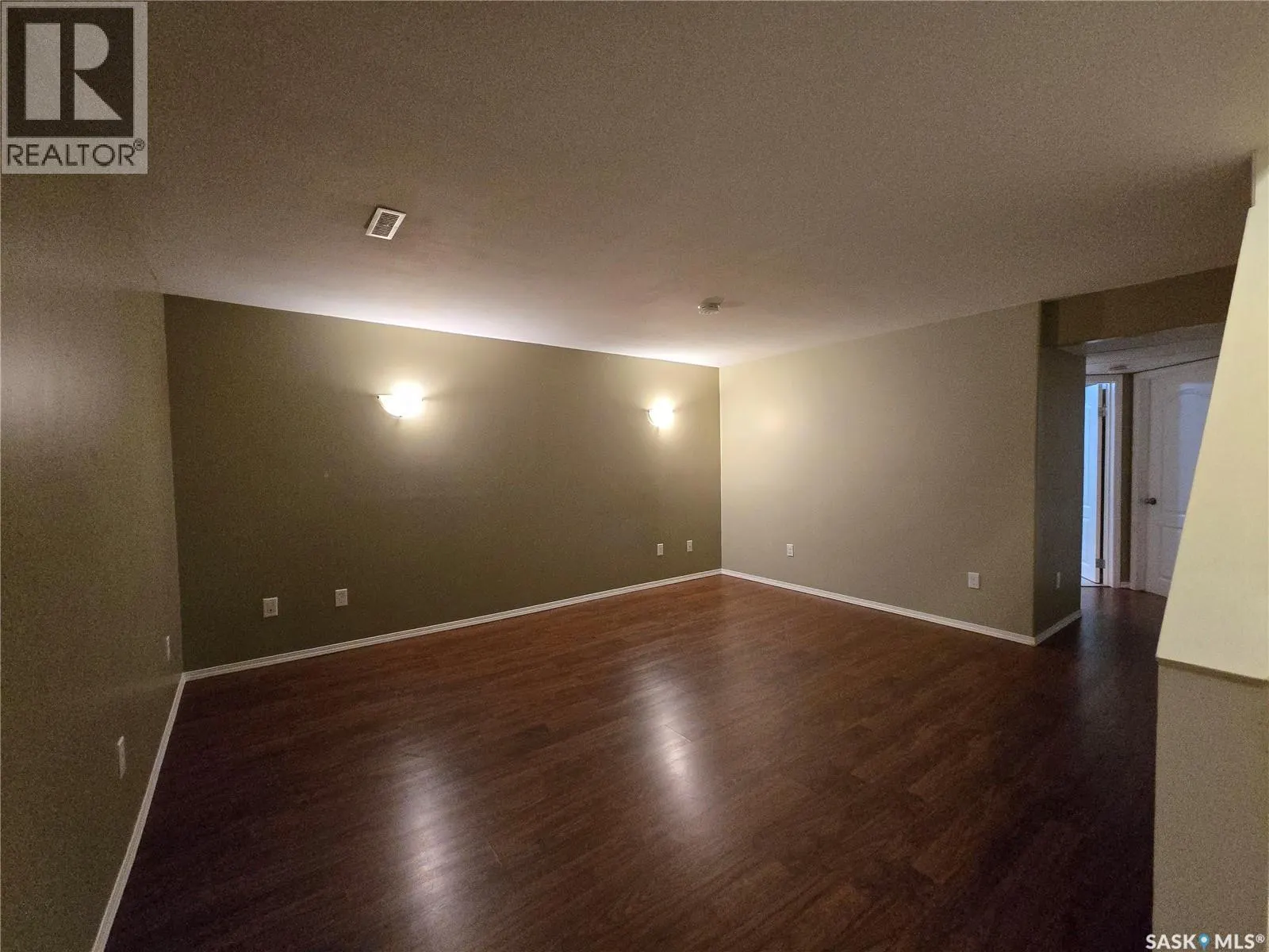 155 663 Beckett CRESCENT
