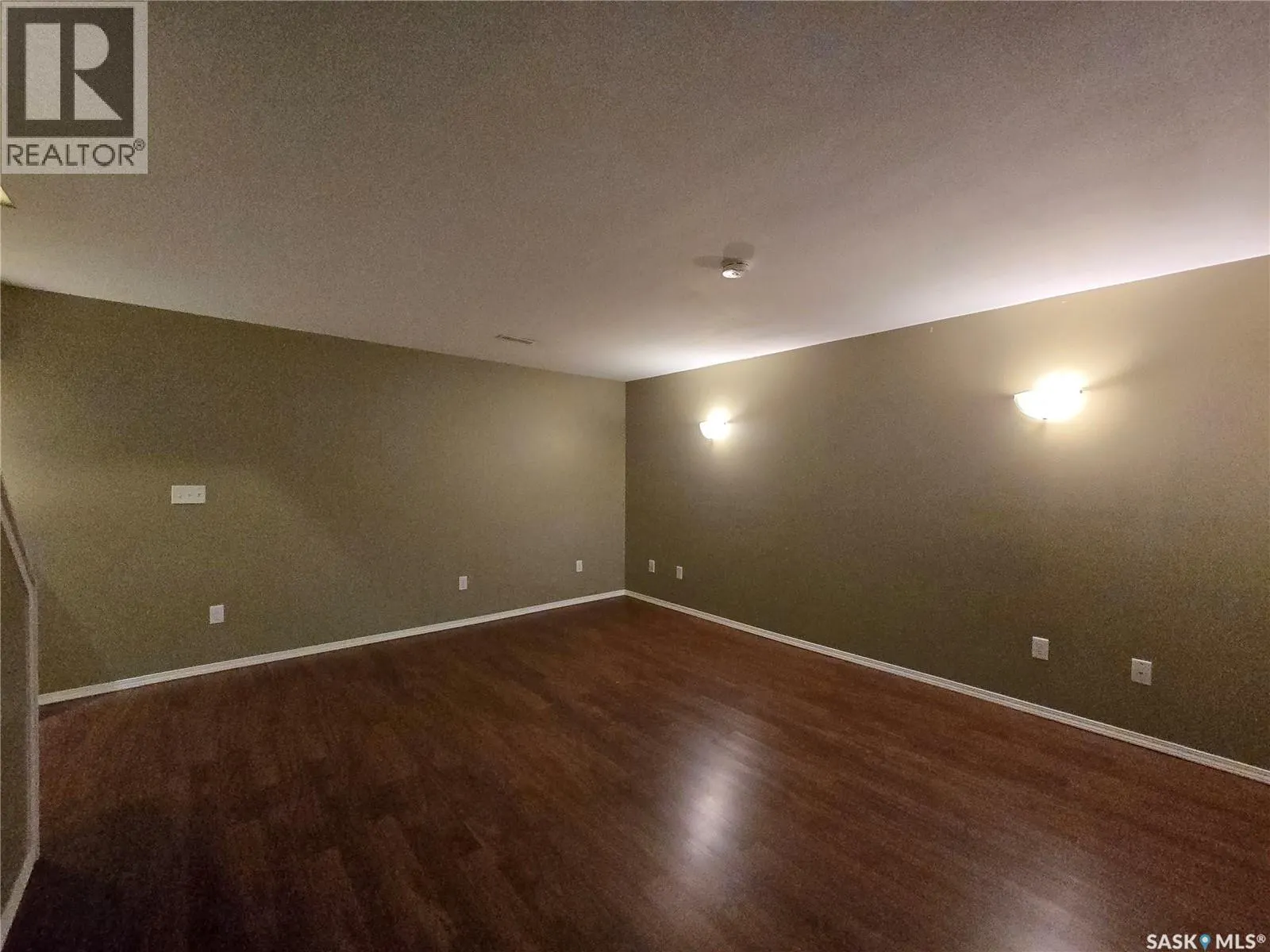 155 663 Beckett CRESCENT