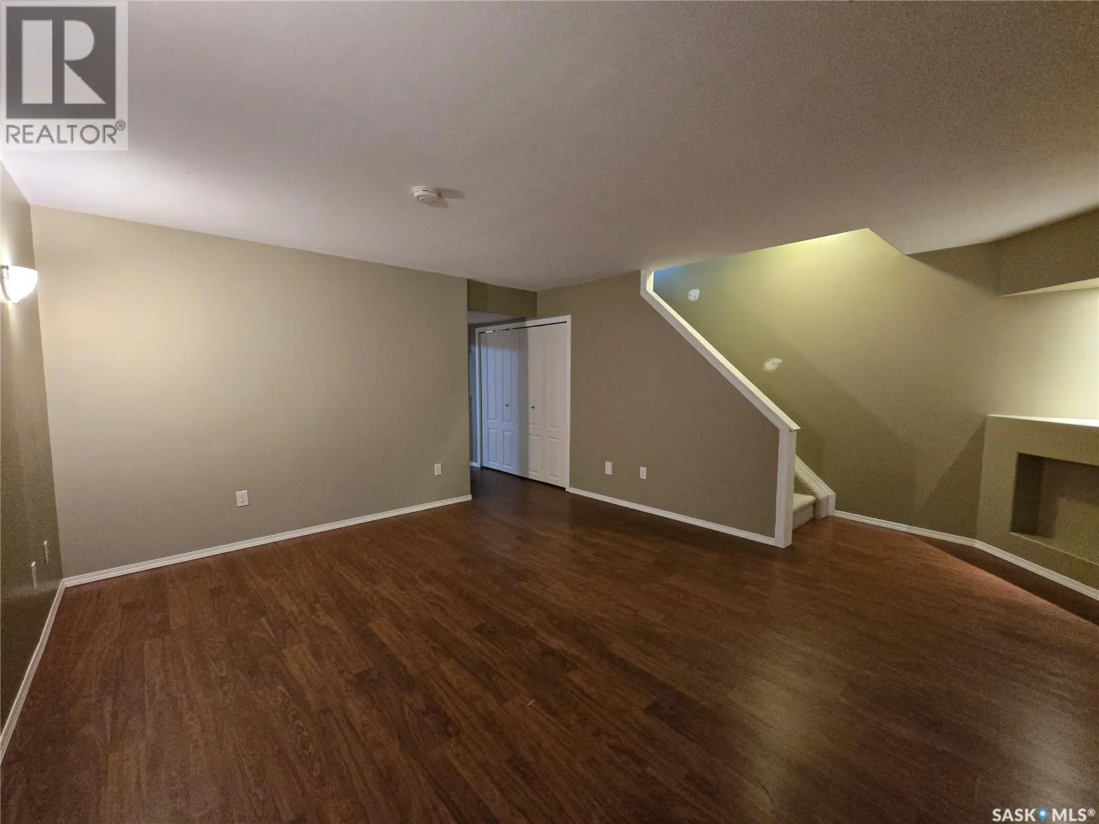 155 663 Beckett CRESCENT