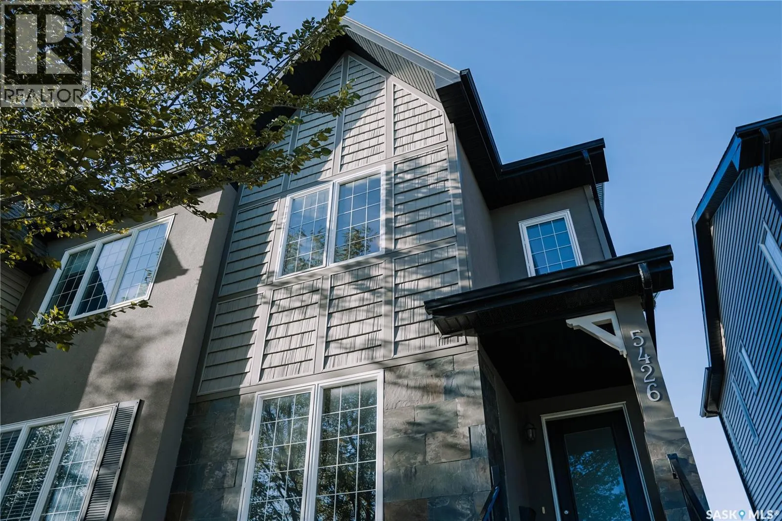 5426 Mitchinson WAY