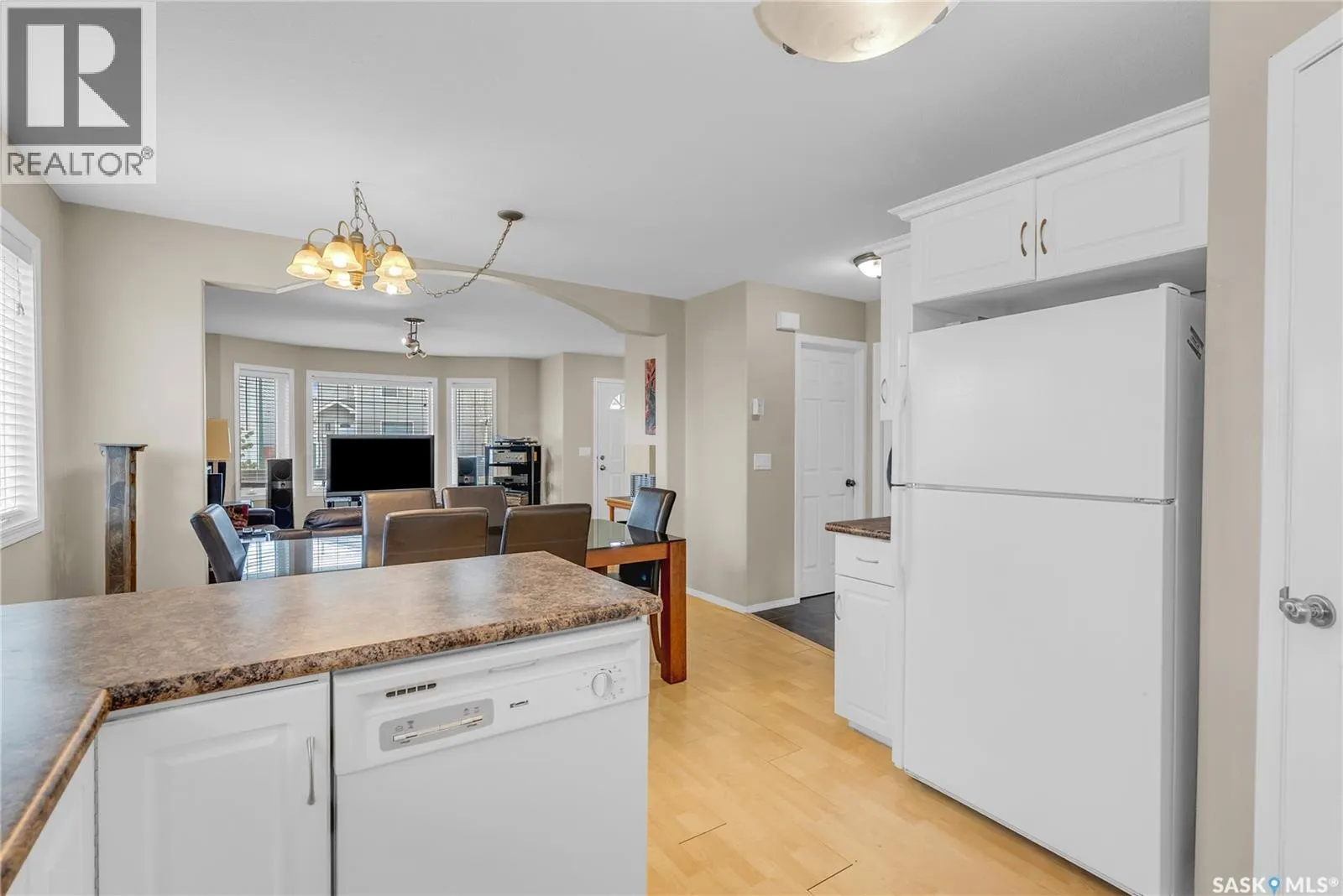 403 Rutherford CRESCENT
