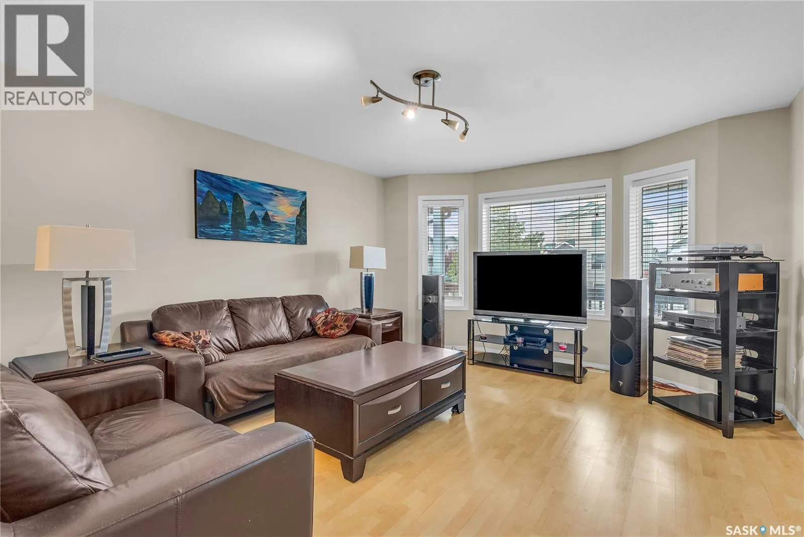 403 Rutherford CRESCENT