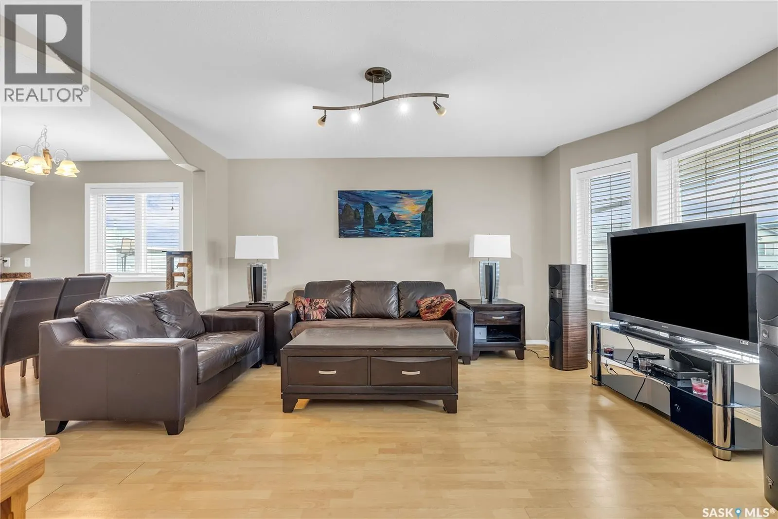 403 Rutherford CRESCENT