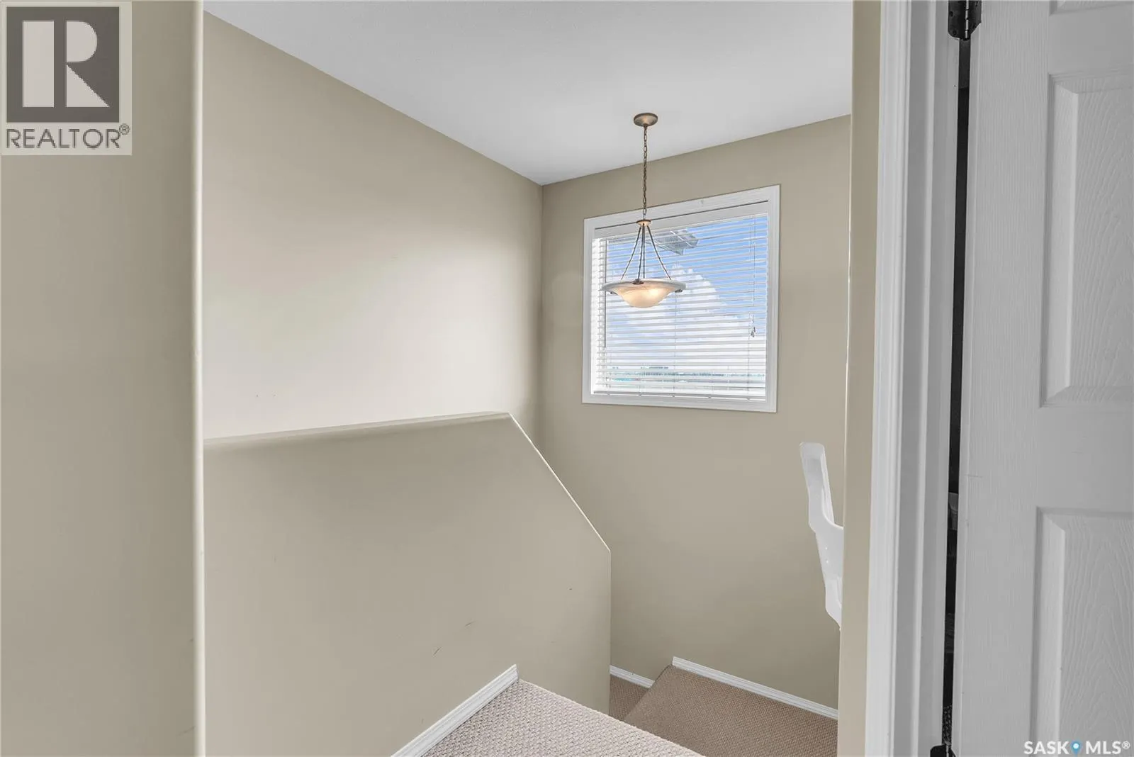 403 Rutherford CRESCENT