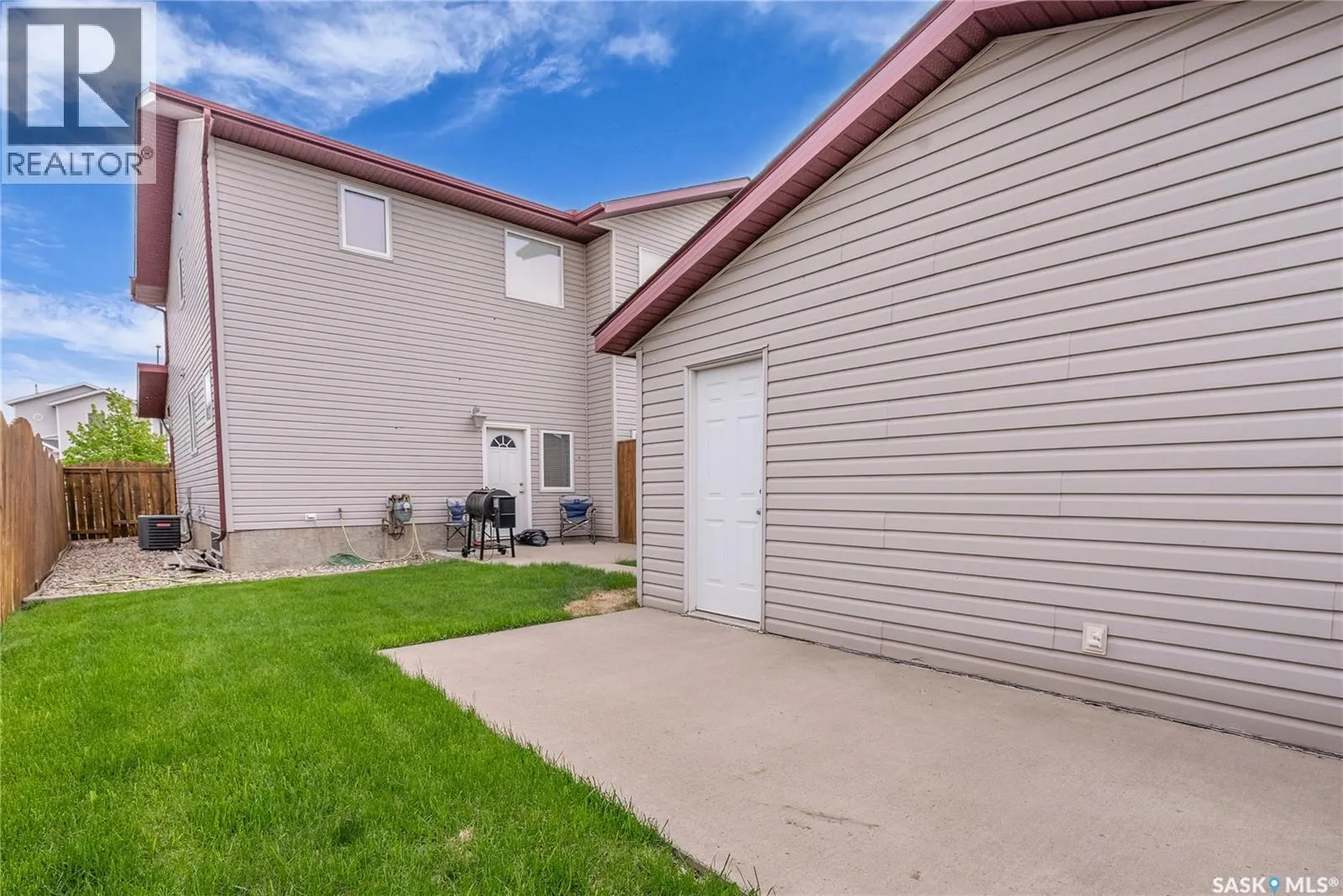 403 Rutherford CRESCENT