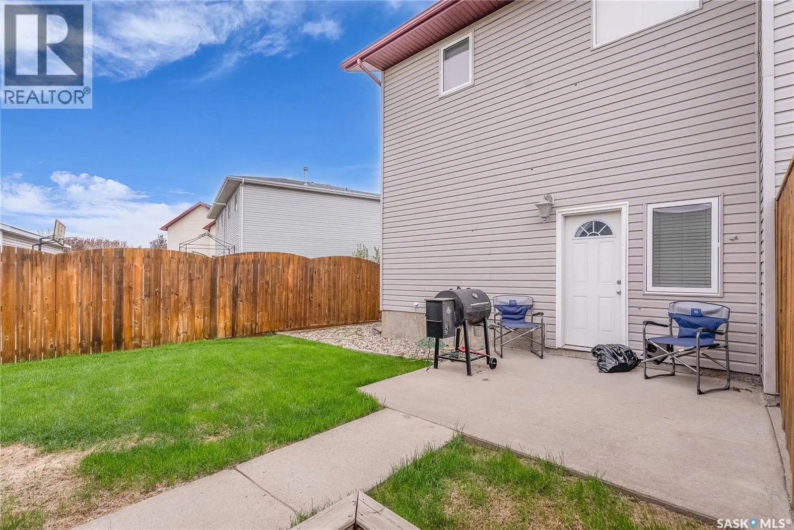 403 Rutherford CRESCENT