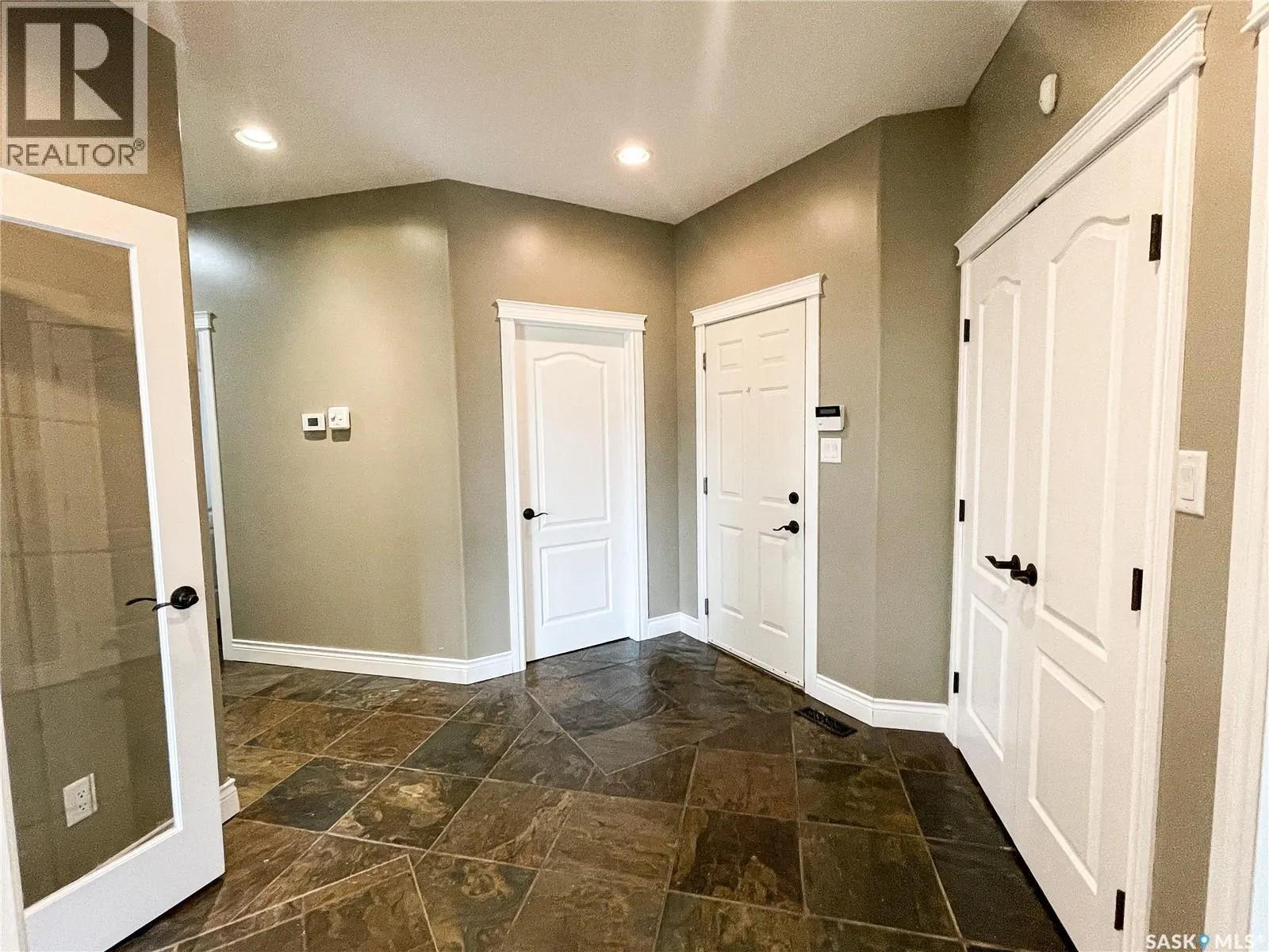 24 Bridger DRIVE