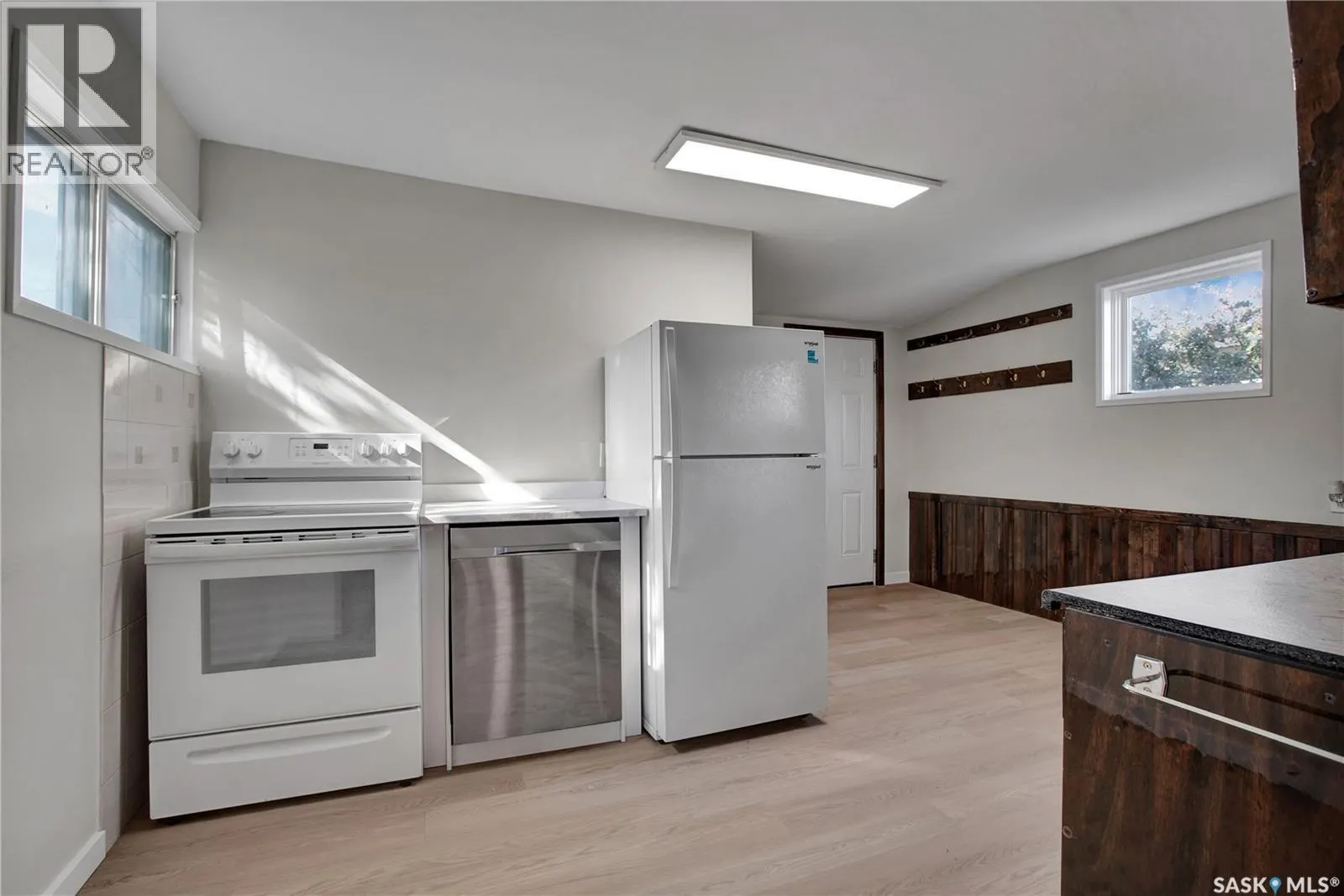 510 3rd STREET W