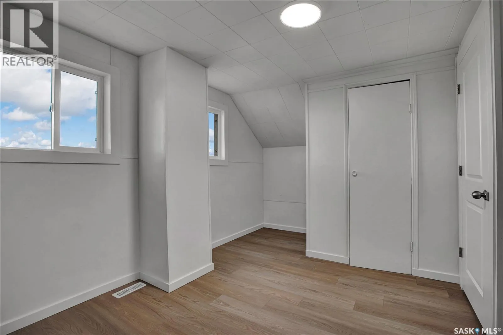 510 3rd STREET W