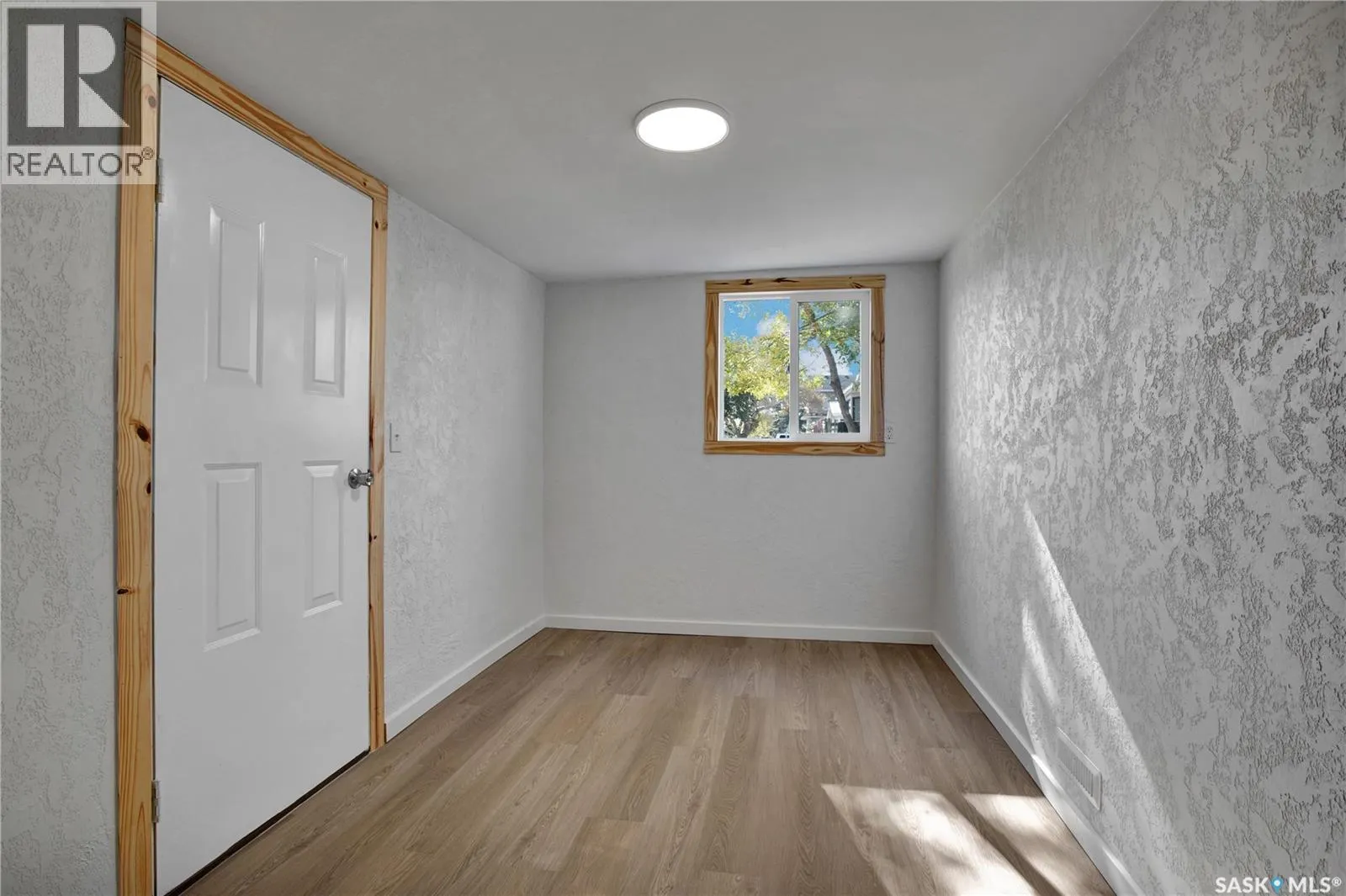 510 3rd STREET W
