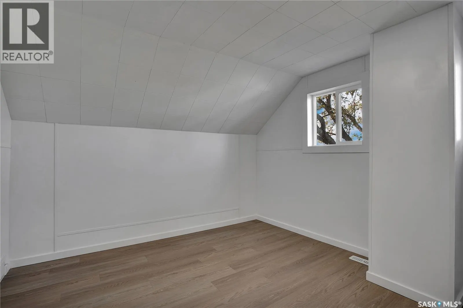 510 3rd STREET W