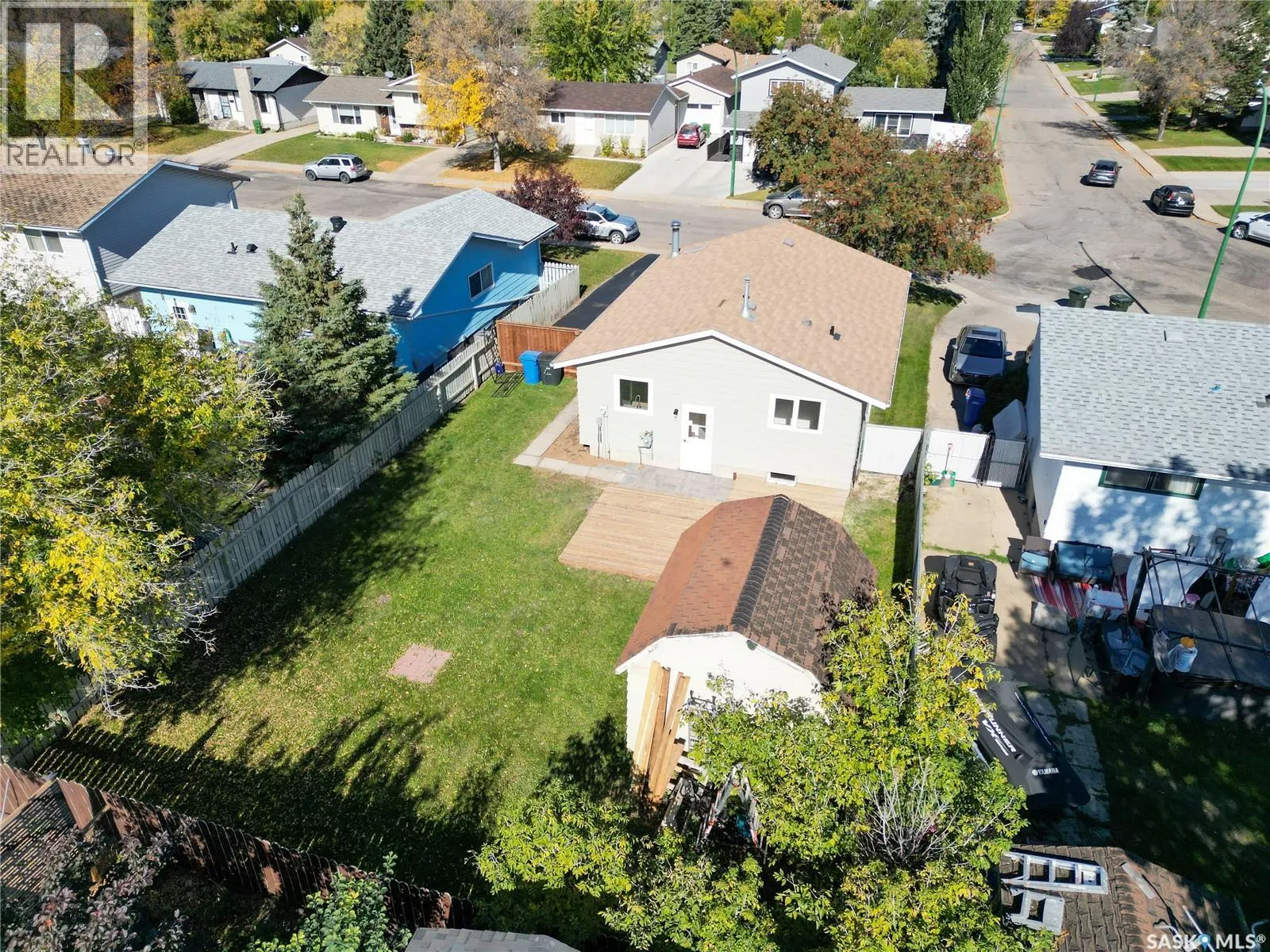 1429 Lacroix CRESCENT