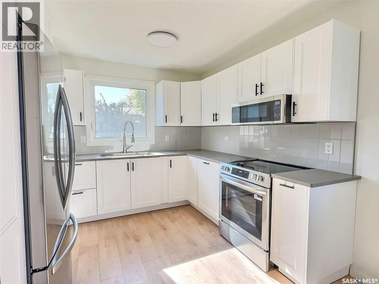 1429 Lacroix CRESCENT