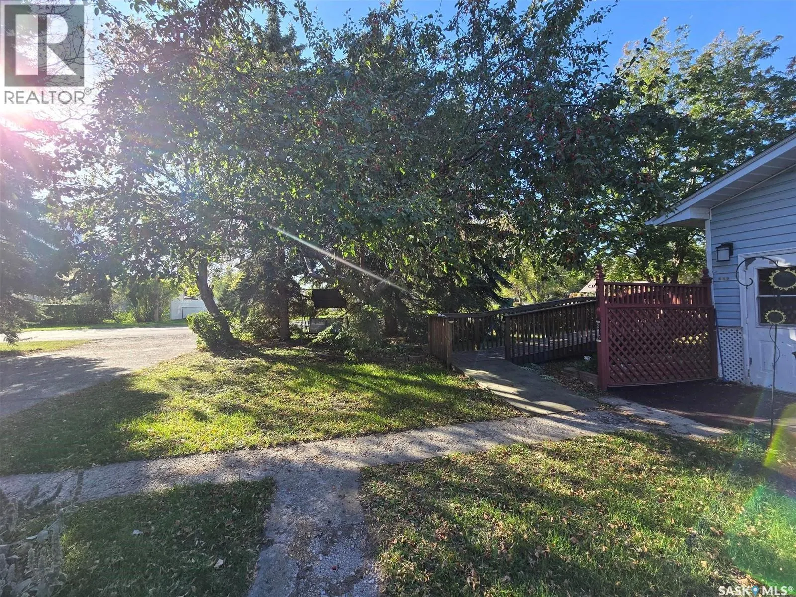 501 Stella STREET