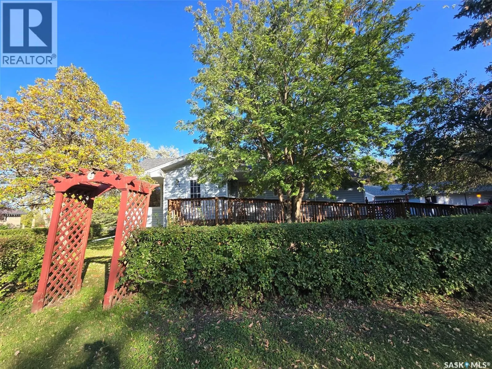 501 Stella STREET