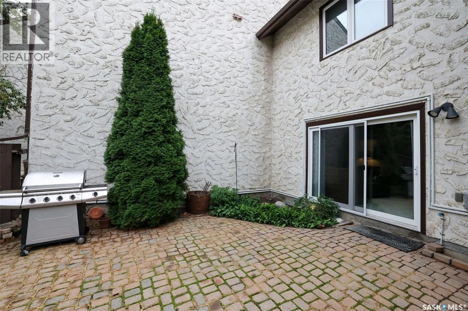 47 Laverendrye WAY