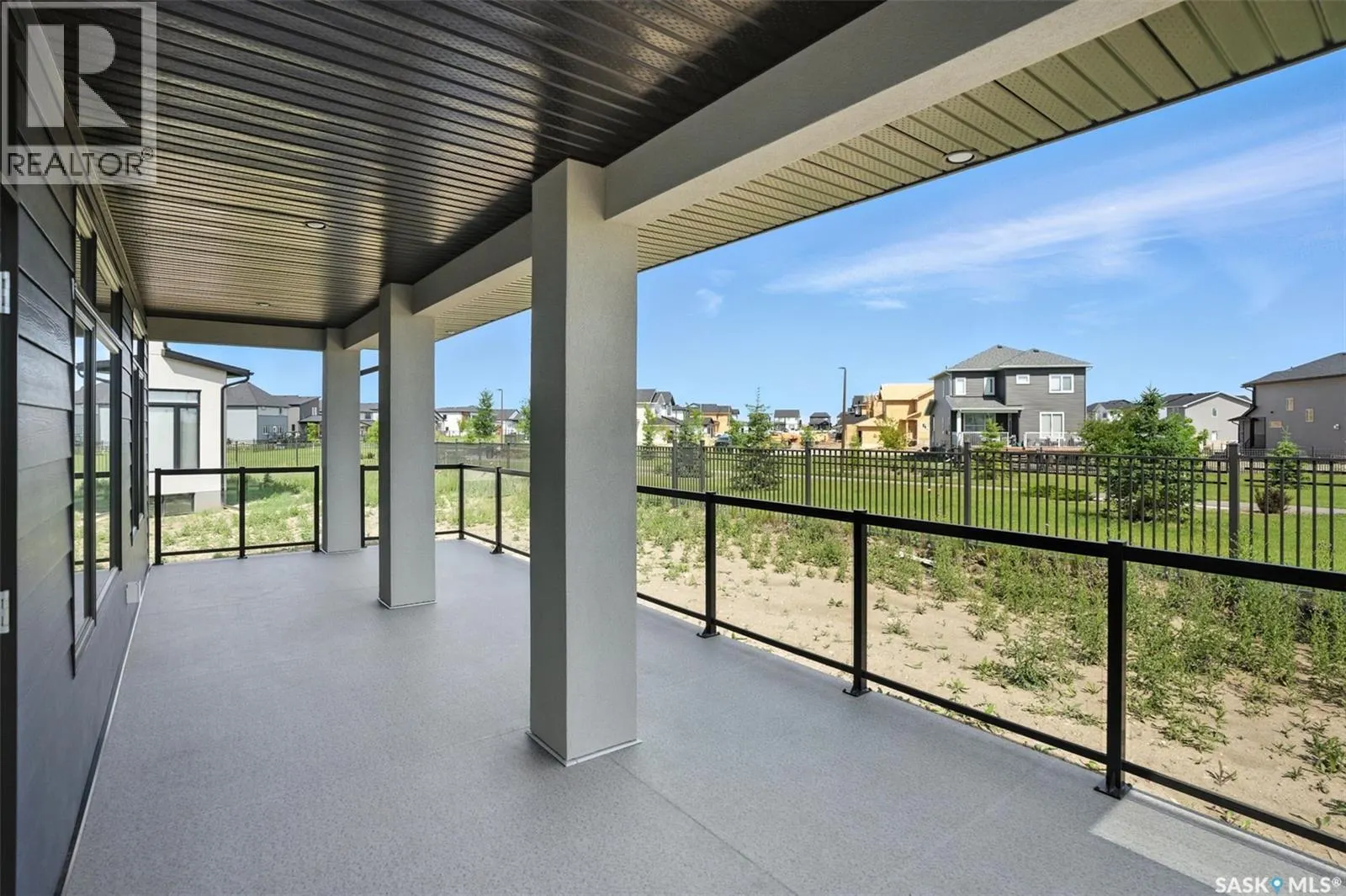 319 Woolf BAY
