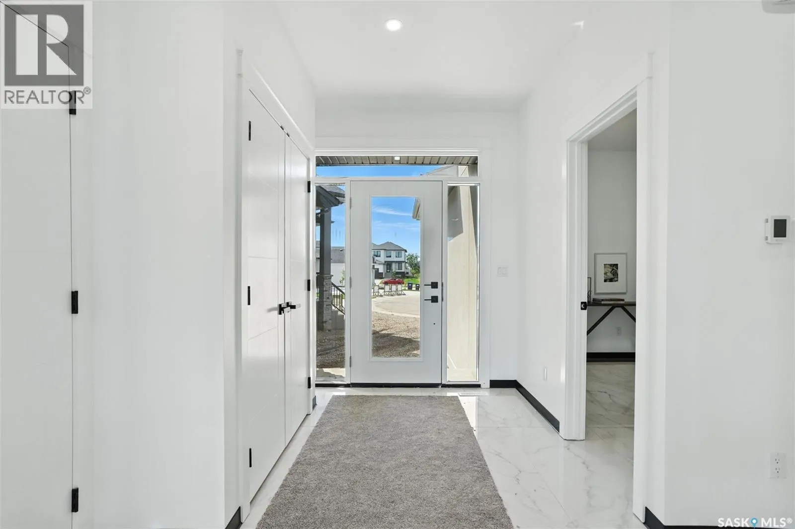 319 Woolf BAY