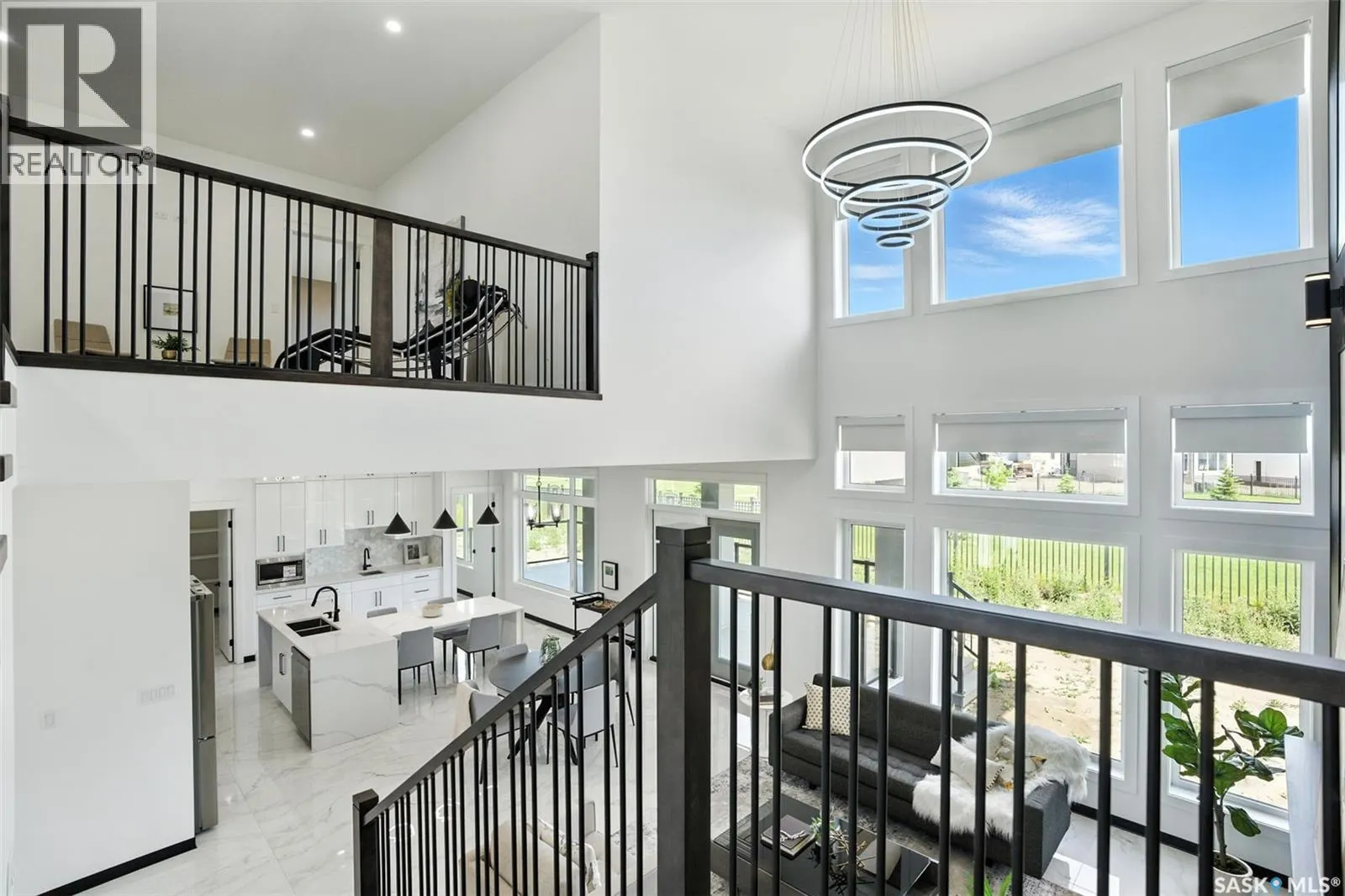 319 Woolf BAY