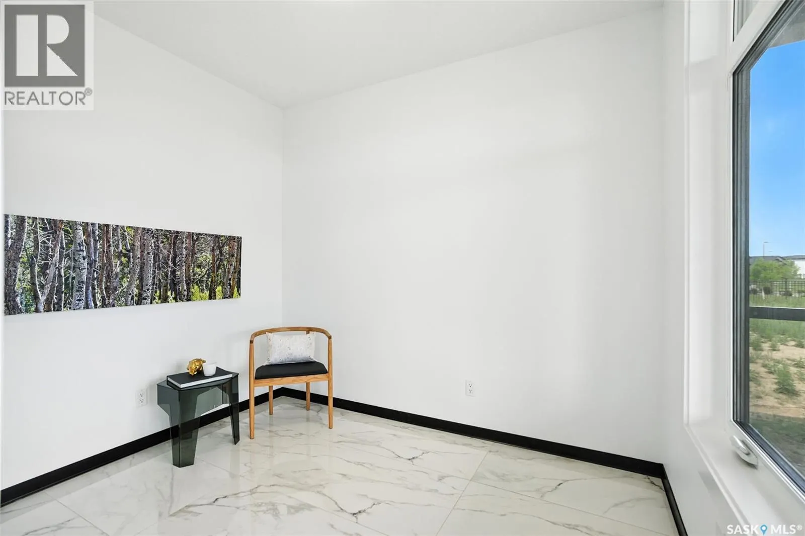 319 Woolf BAY