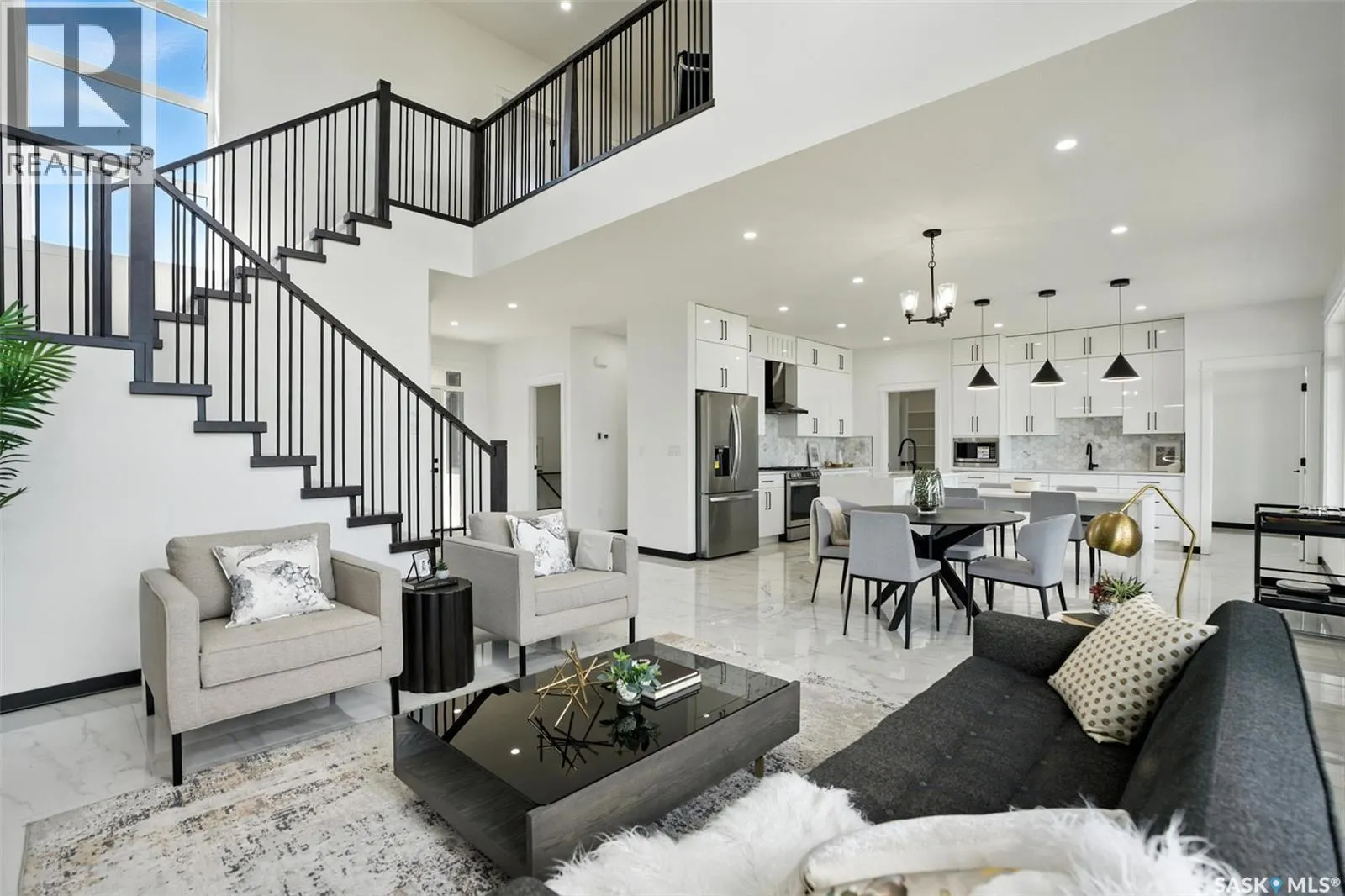 319 Woolf BAY