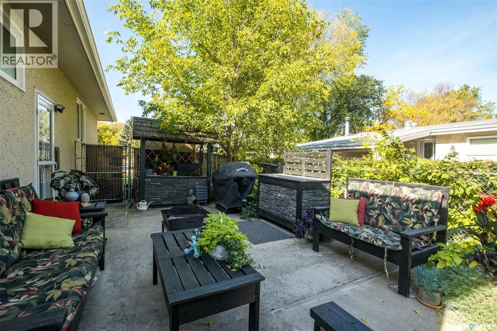 2702 McDonald AVENUE