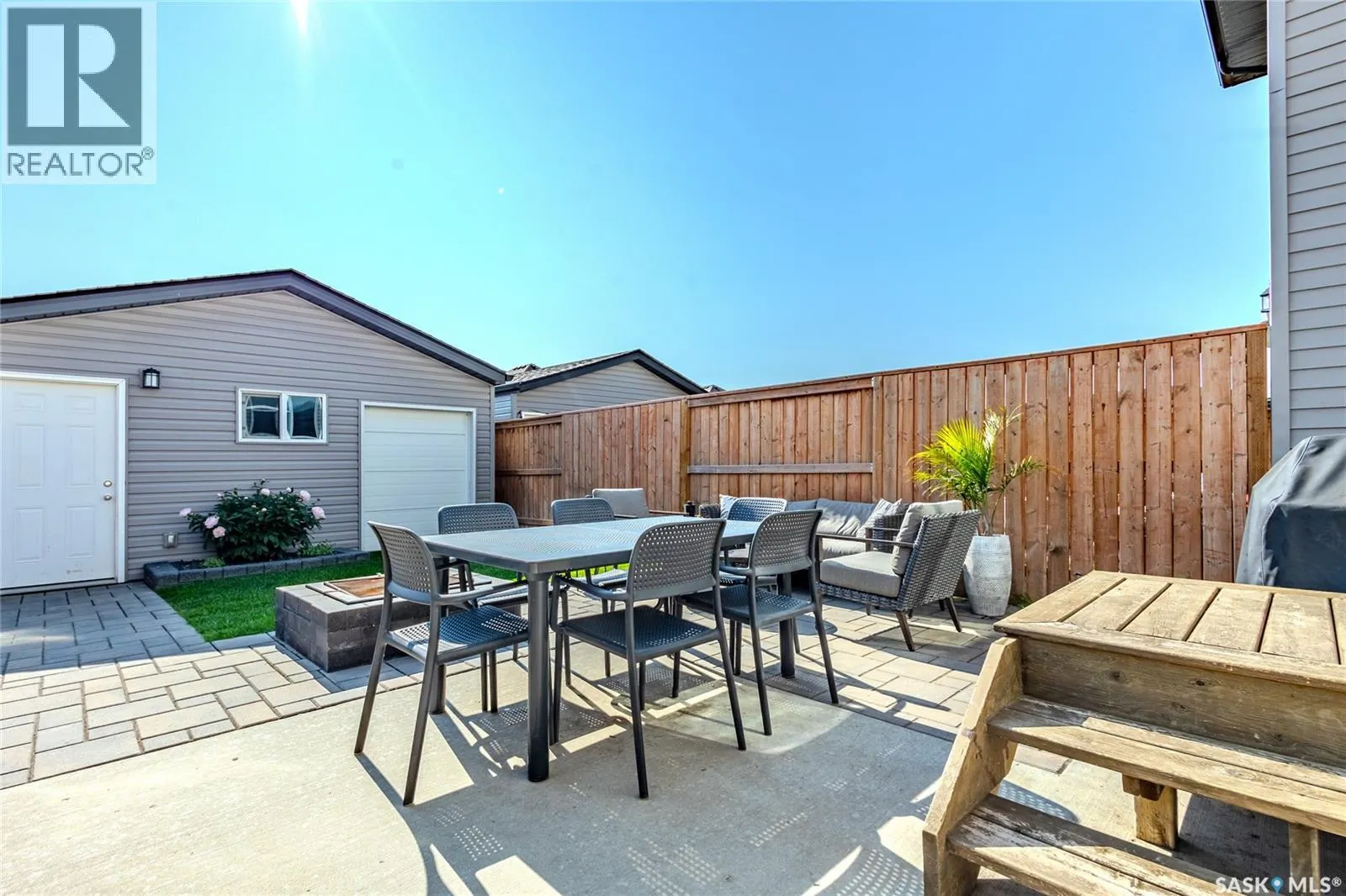 1050 Kolynchuk CRESCENT