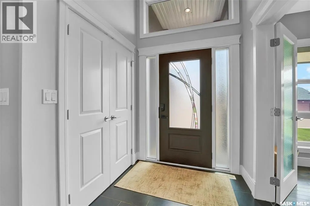 737 Gowan ROAD
