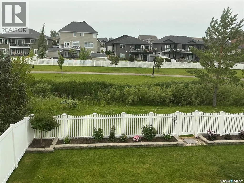 737 Gowan ROAD