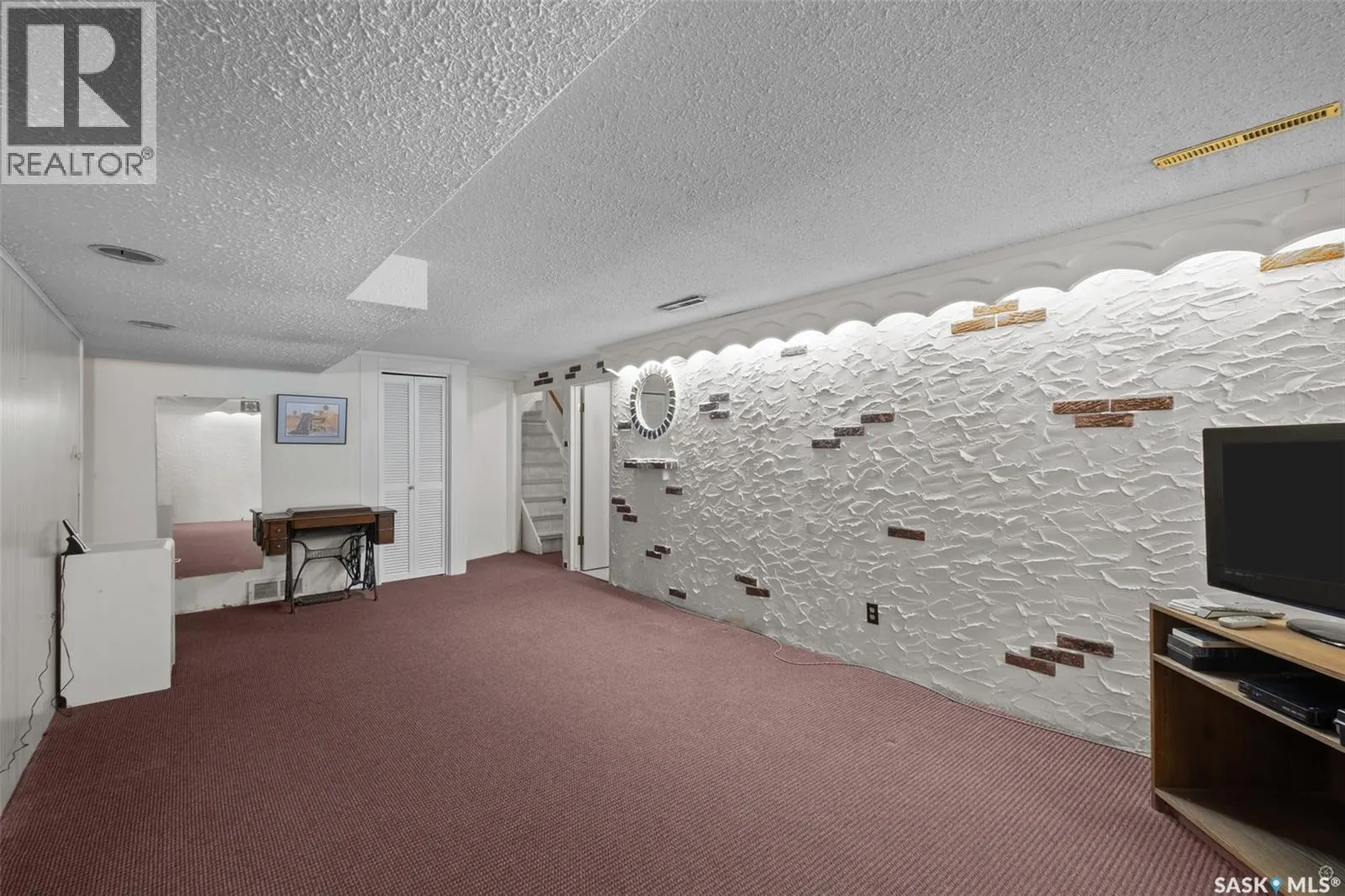 412 25th STREET W