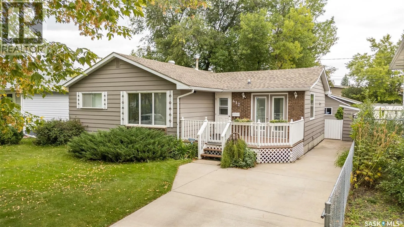 412 25th STREET W