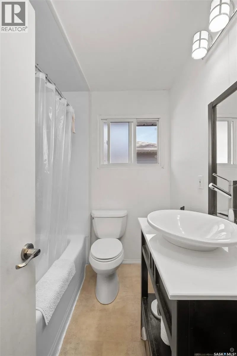 412 25th STREET W