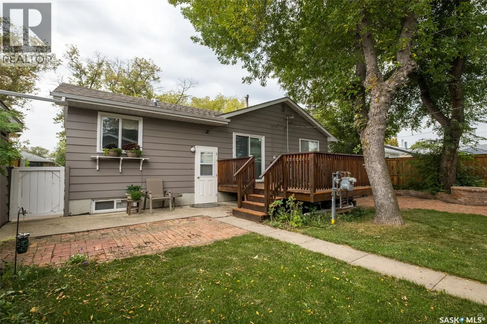 412 25th STREET W