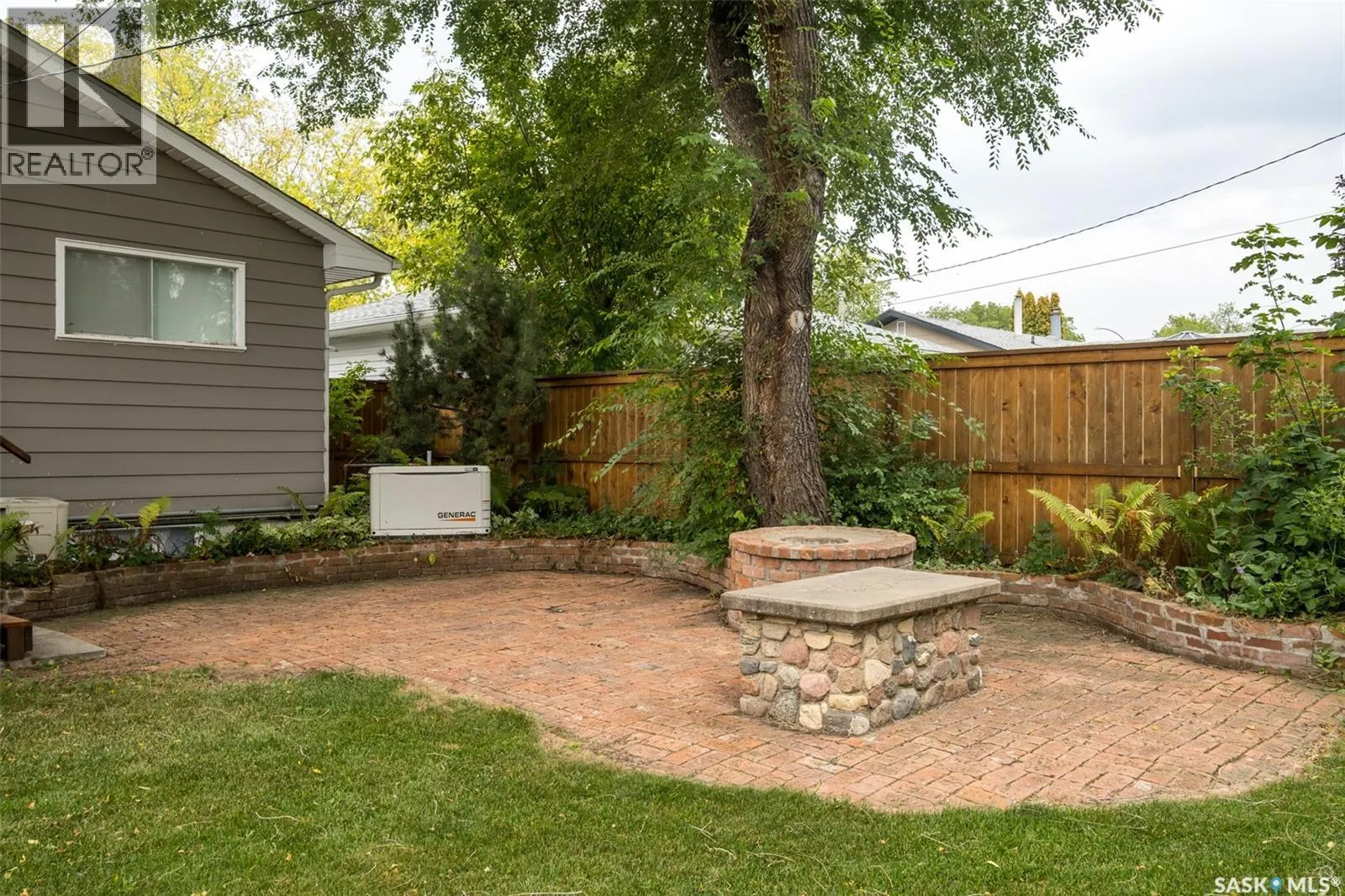 412 25th STREET W