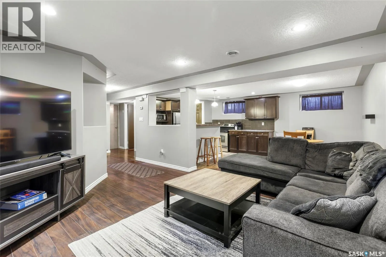 130 Scrivener CRESCENT