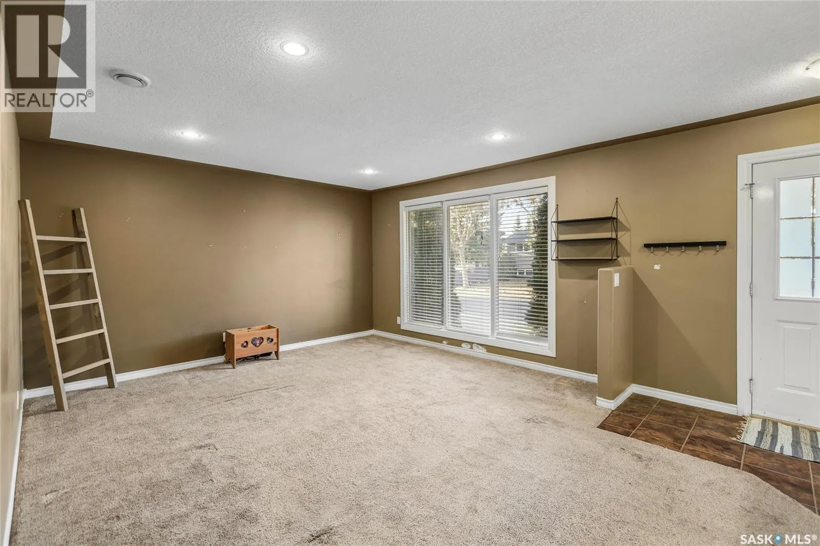 130 Scrivener CRESCENT