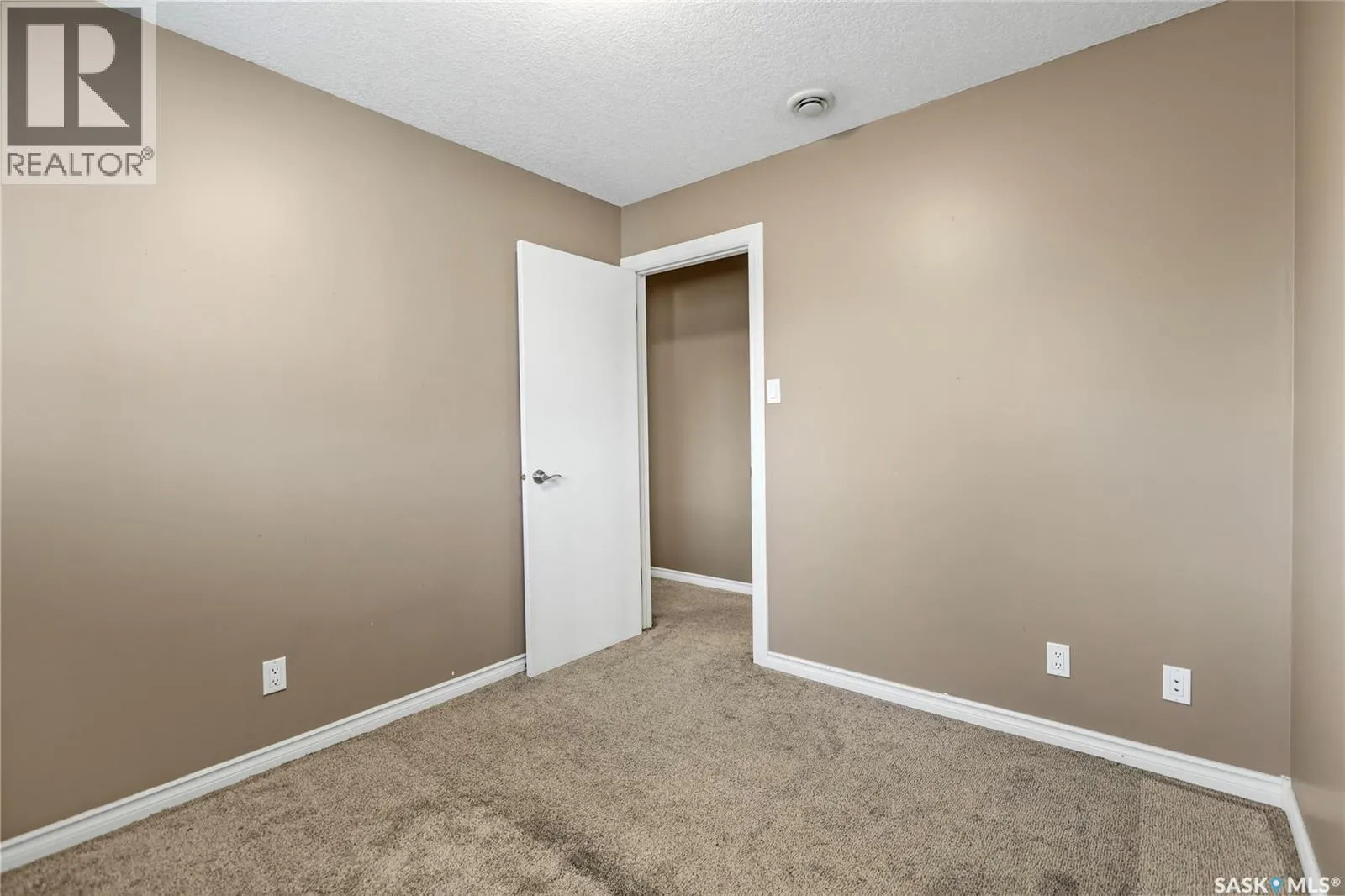 130 Scrivener CRESCENT
