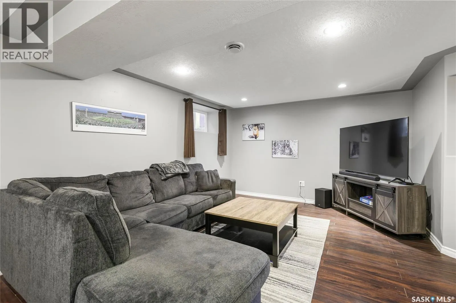 130 Scrivener CRESCENT